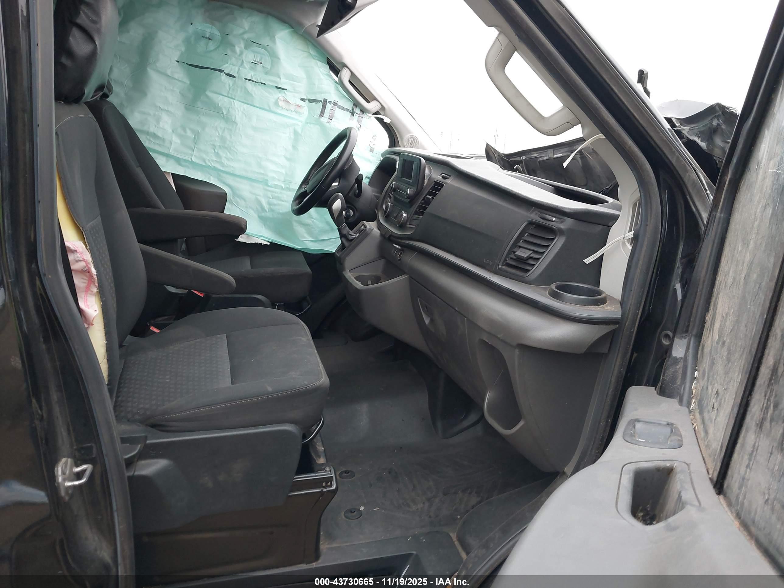 FORD TRANSIT-350 image 5