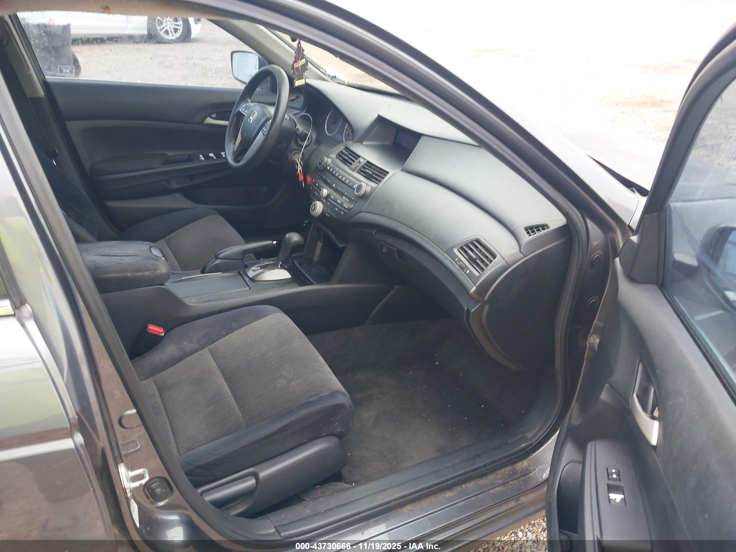 HONDA ACCORD image 5