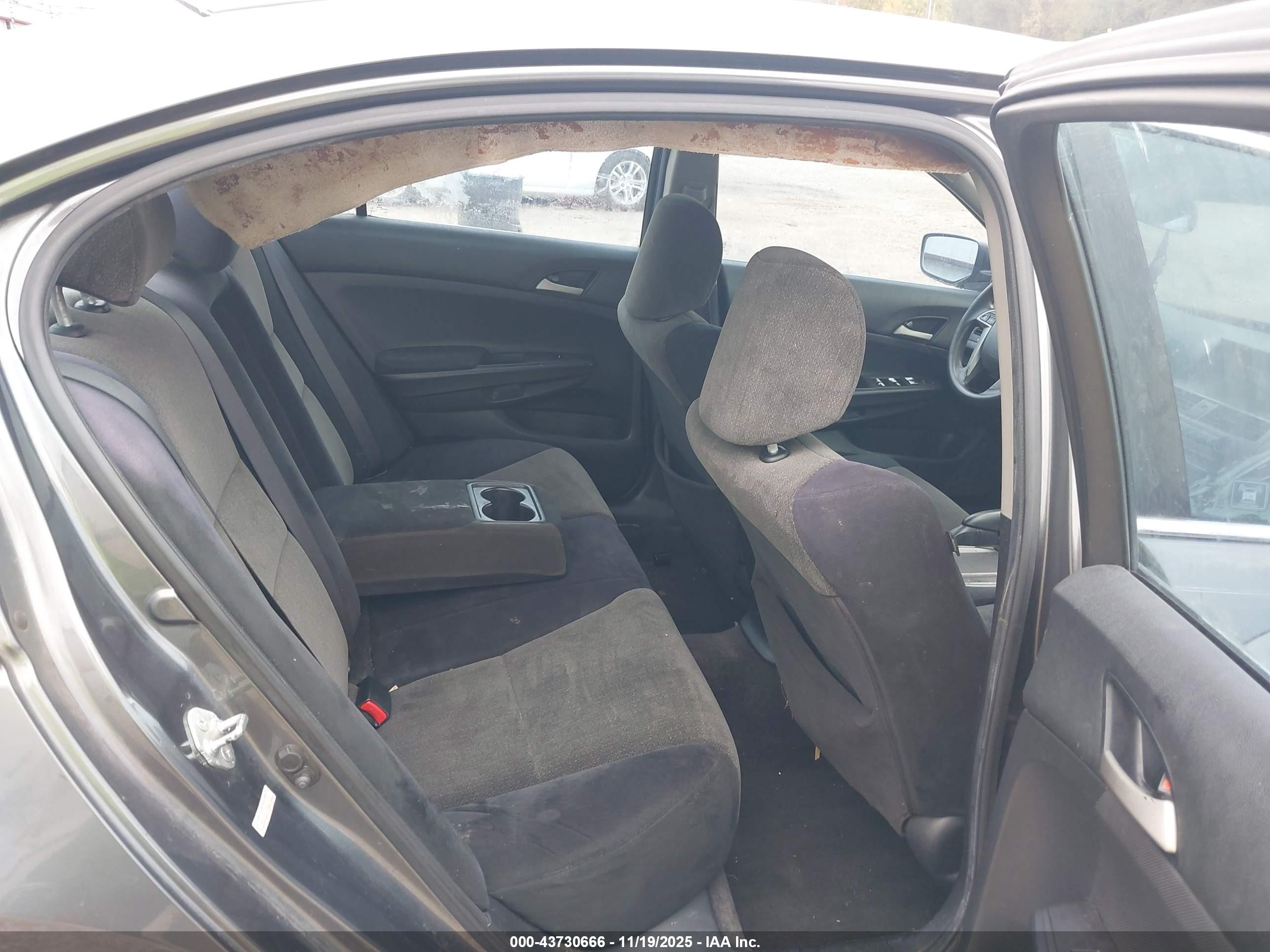 HONDA ACCORD image 8