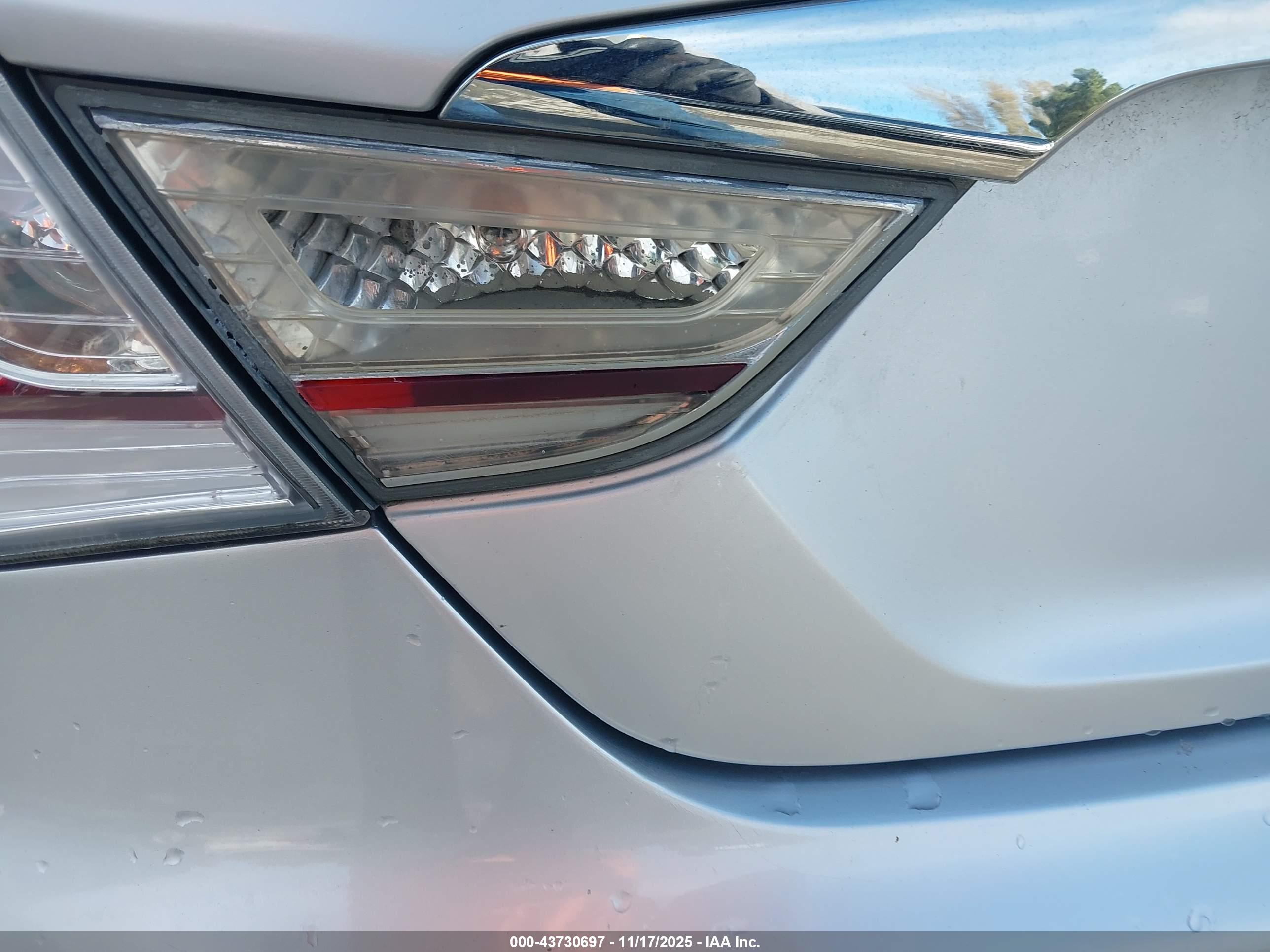 HYUNDAI SONATA image 6