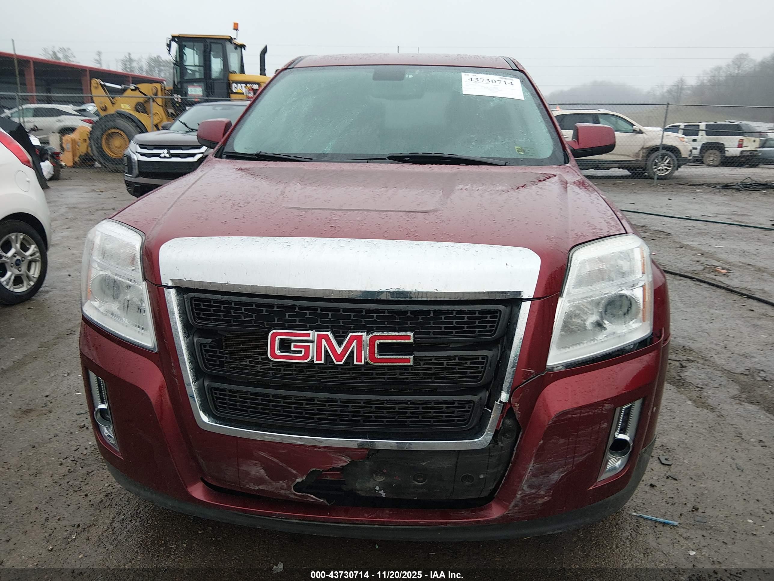 GMC TERRAIN image 6