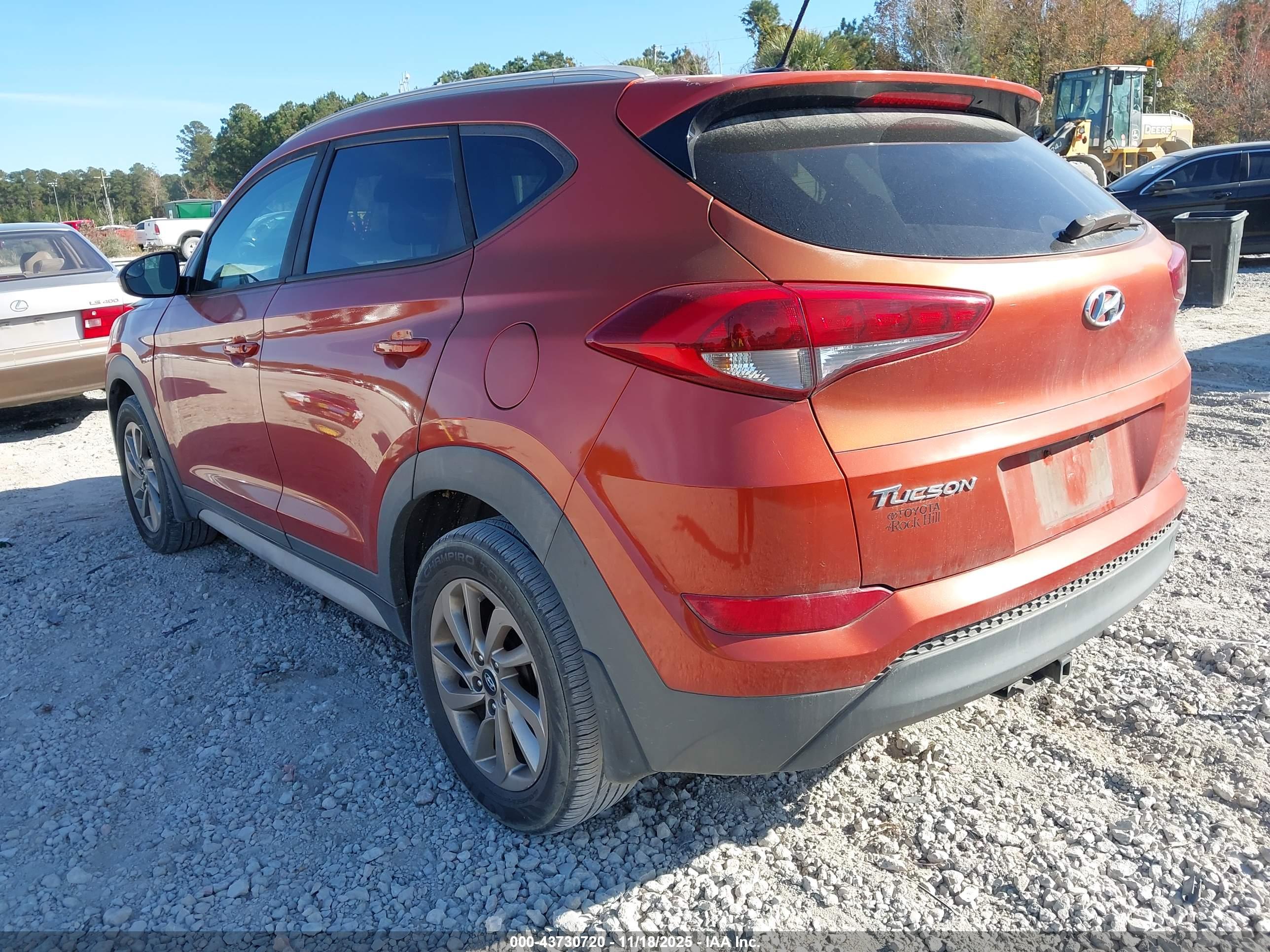HYUNDAI TUCSON image 3