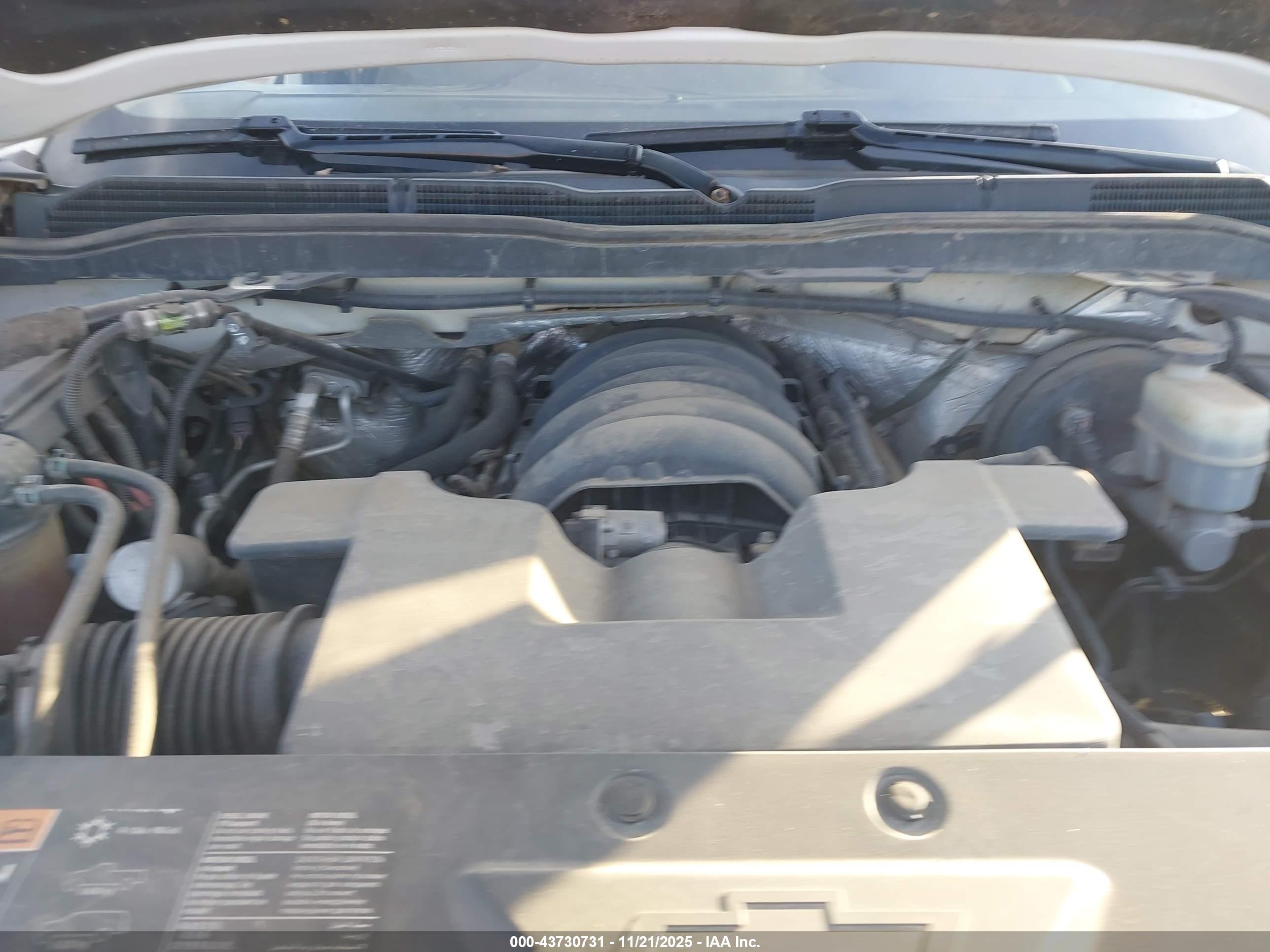 CHEVROLET SILVERADO image 10