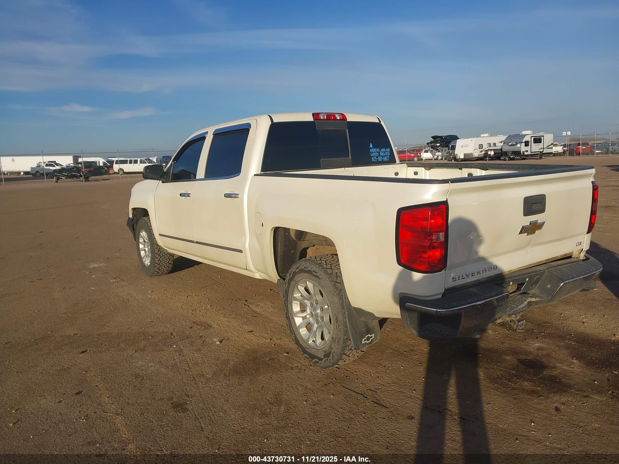 CHEVROLET SILVERADO image 3