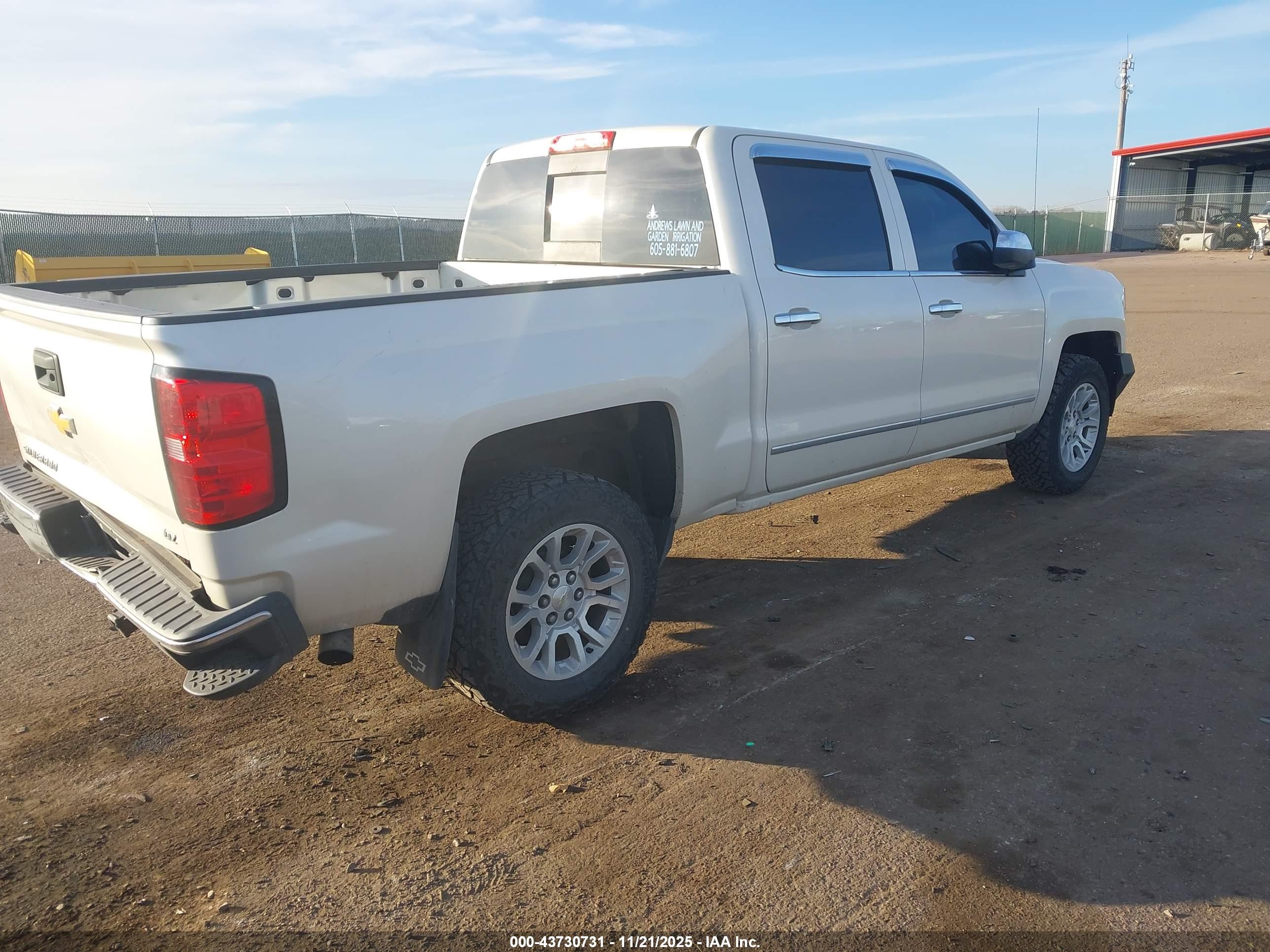CHEVROLET SILVERADO image 4