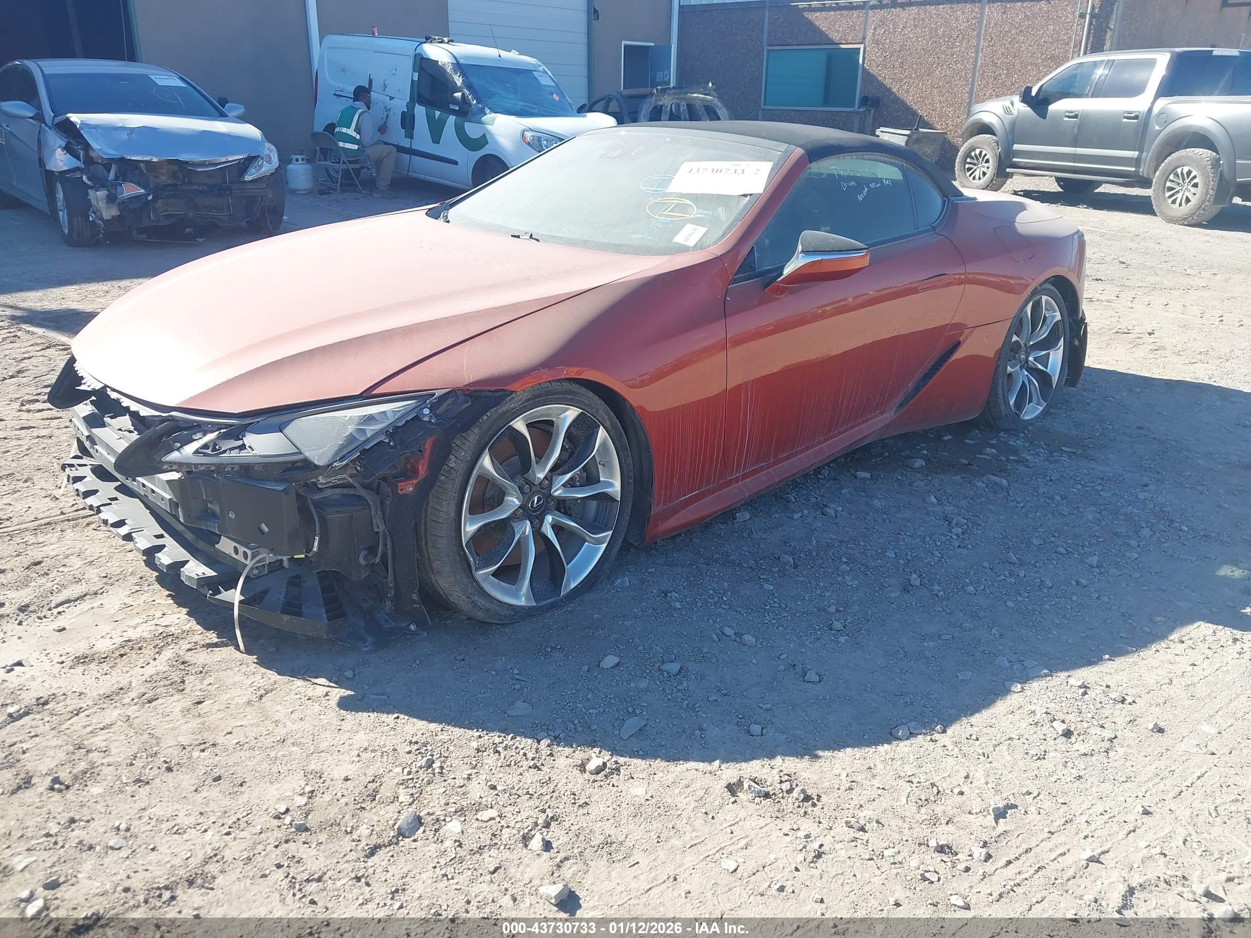 LEXUS LC image 2