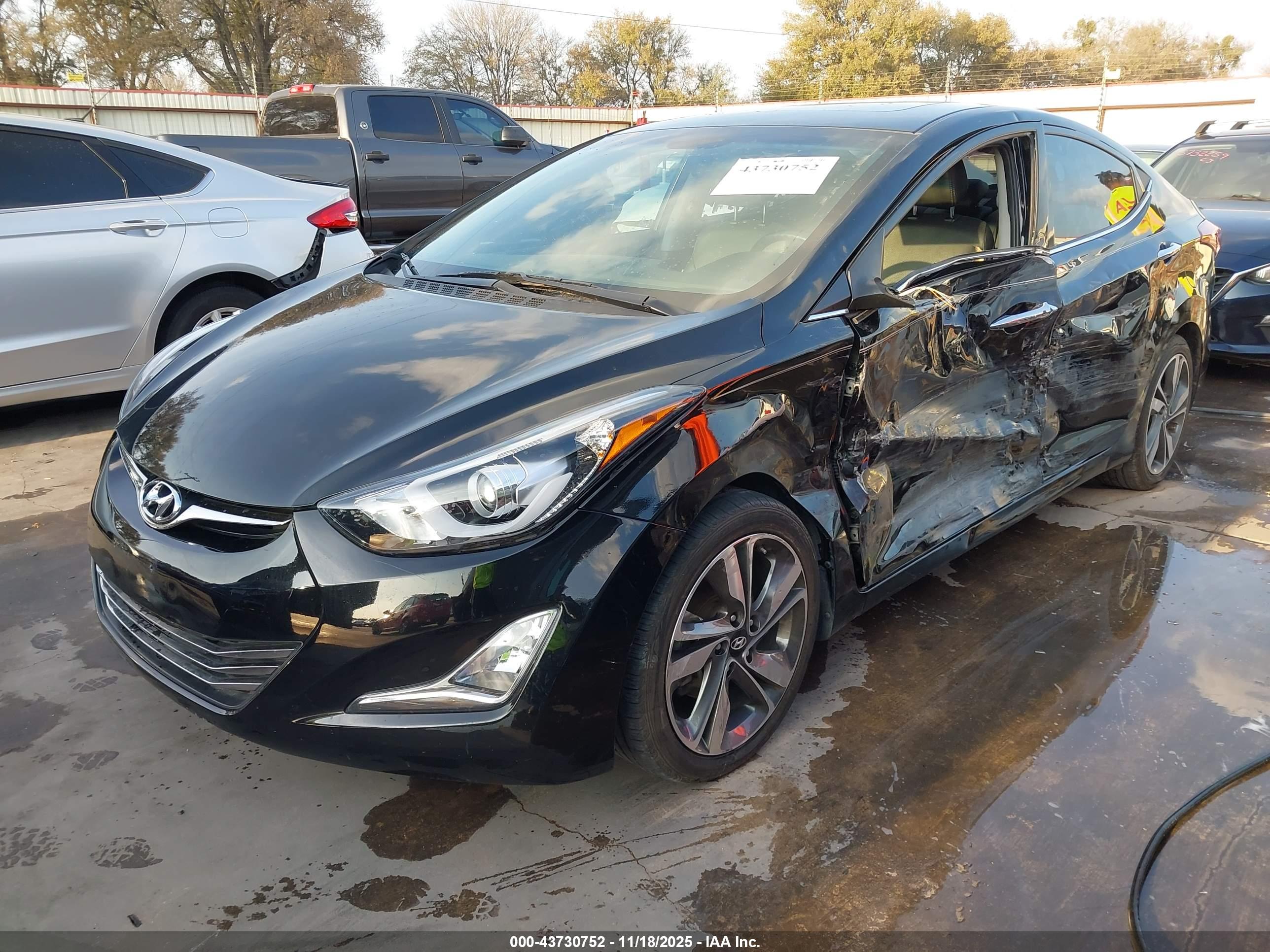 HYUNDAI ELANTRA image 2