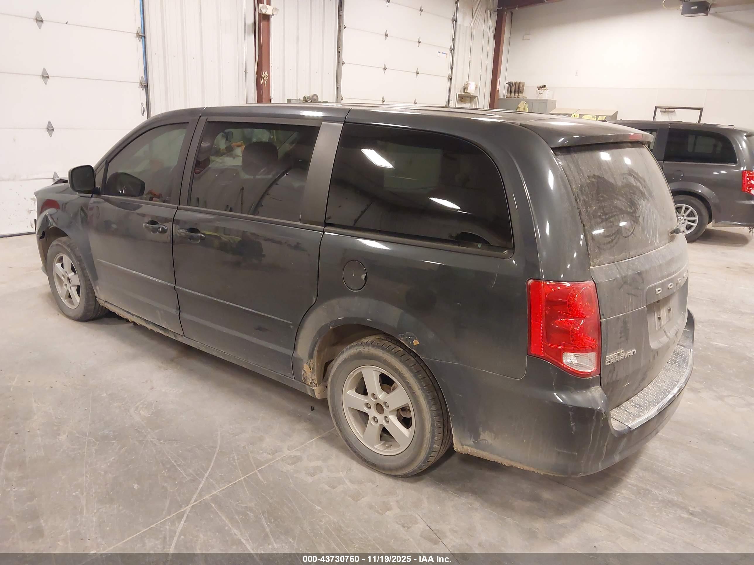 DODGE GRAND image 3