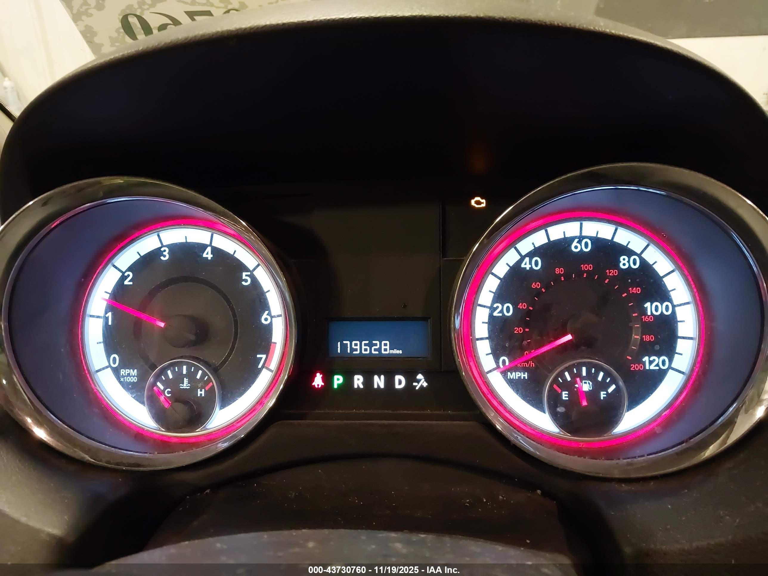 DODGE GRAND image 7