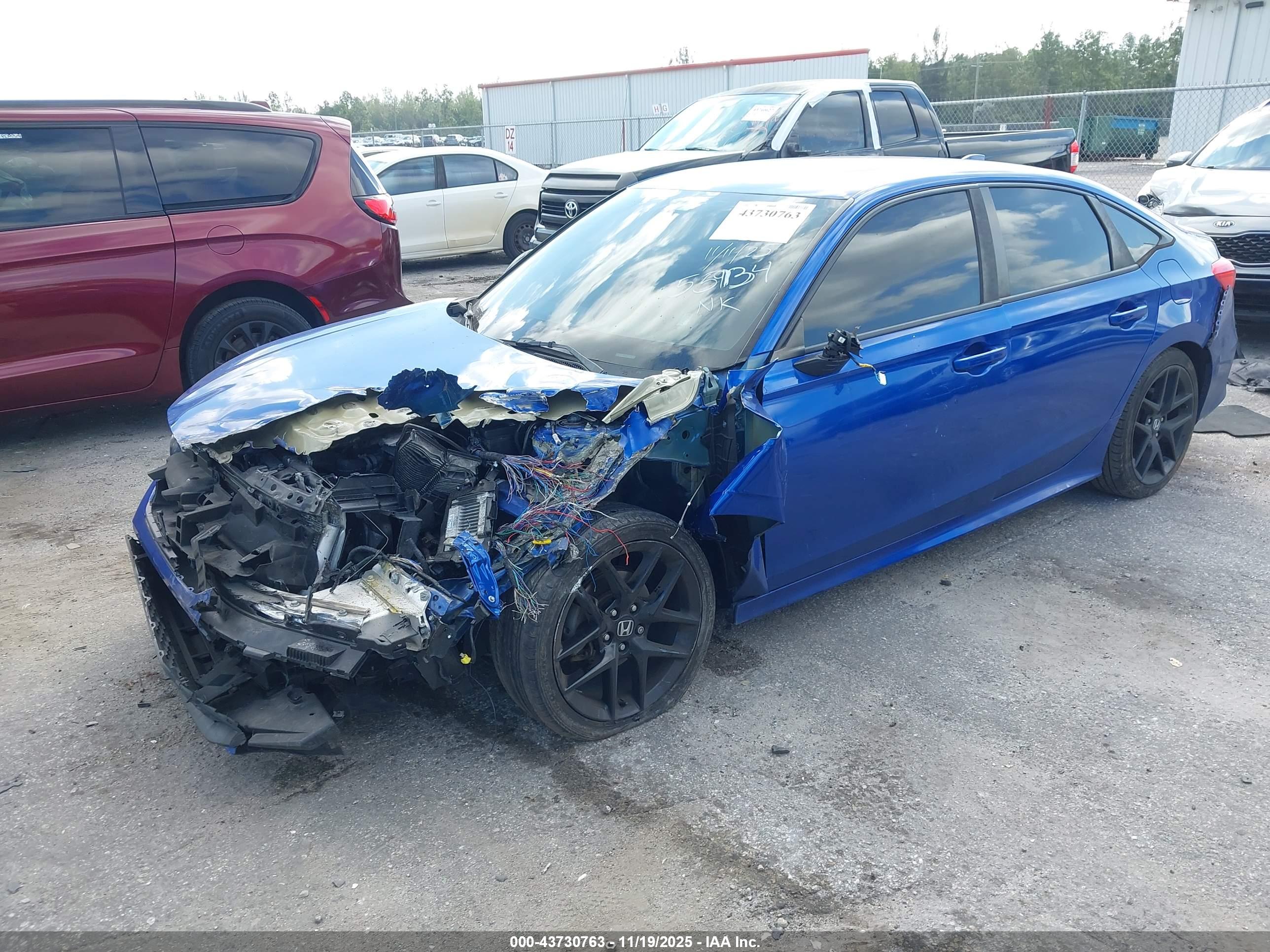 HONDA CIVIC image 2