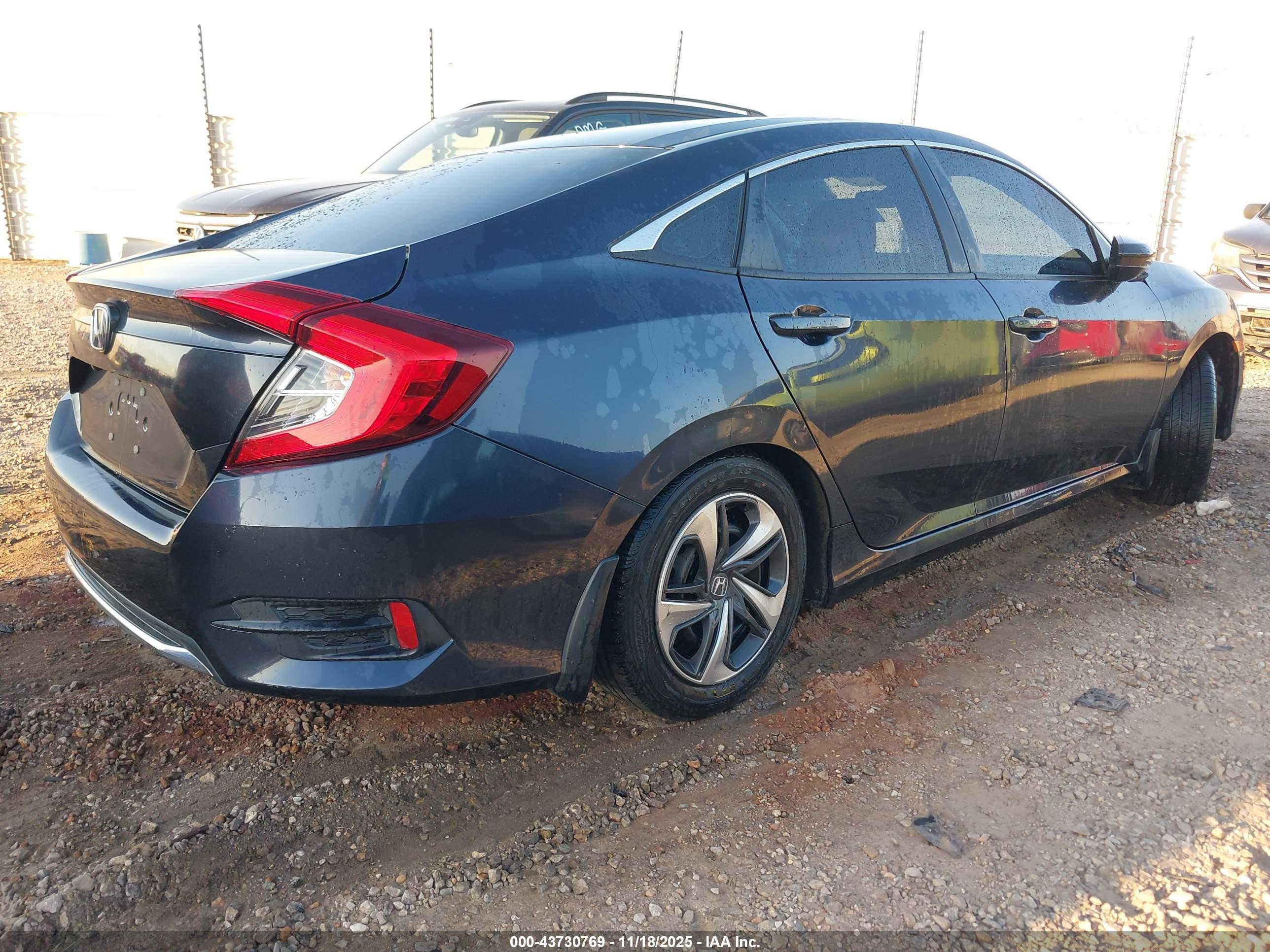 HONDA CIVIC image 4