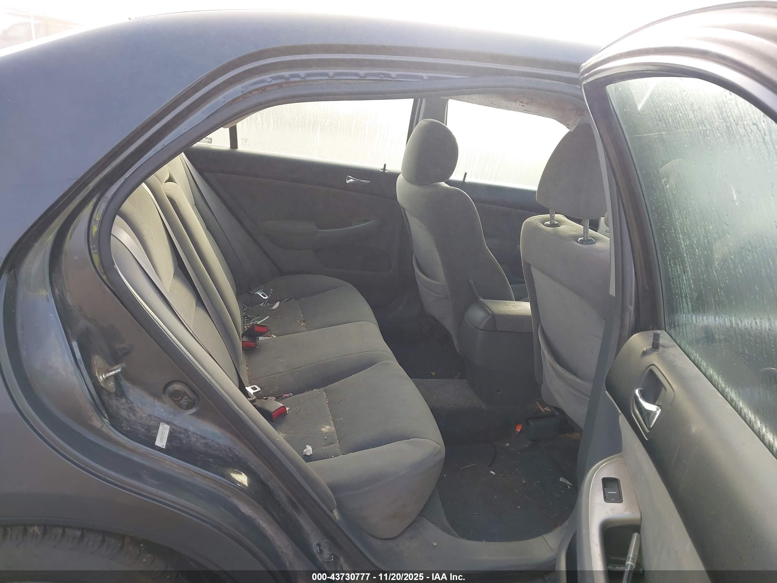 HONDA ACCORD image 8