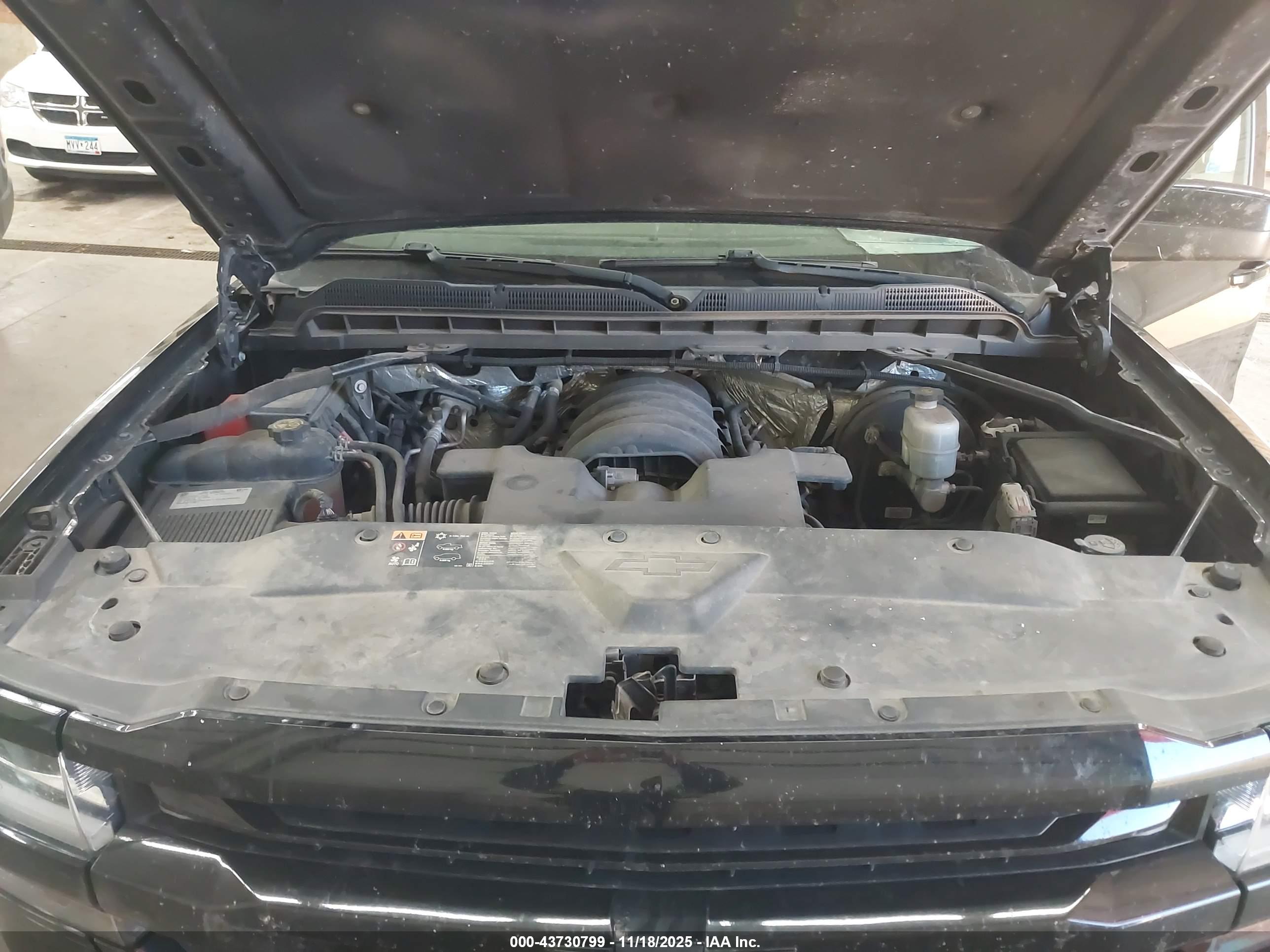 CHEVROLET SILVERADO image 10