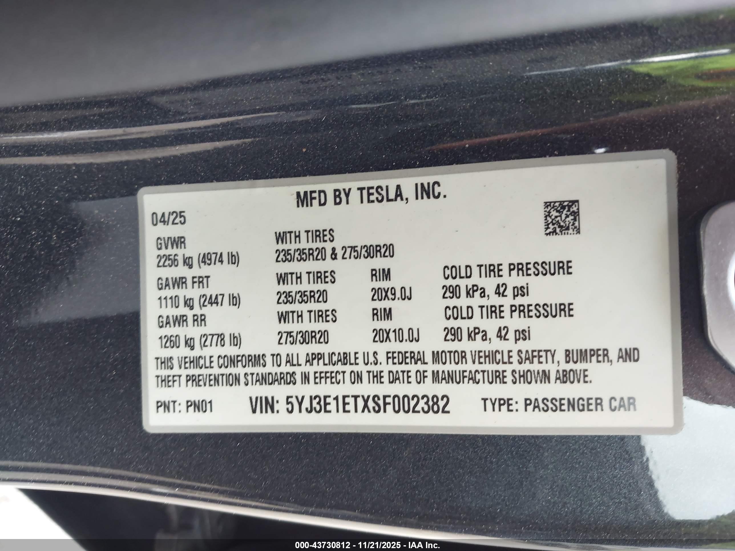 TESLA MODEL image 9