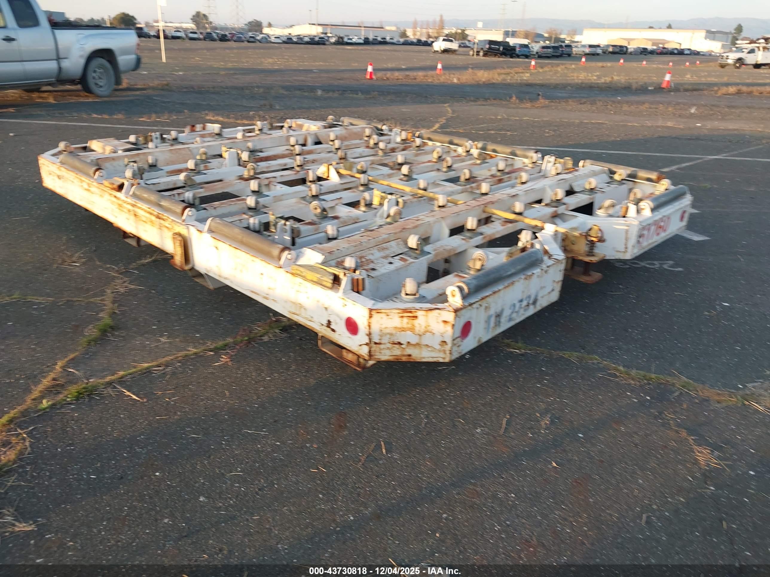 EQUIPMENT STEEL image 3