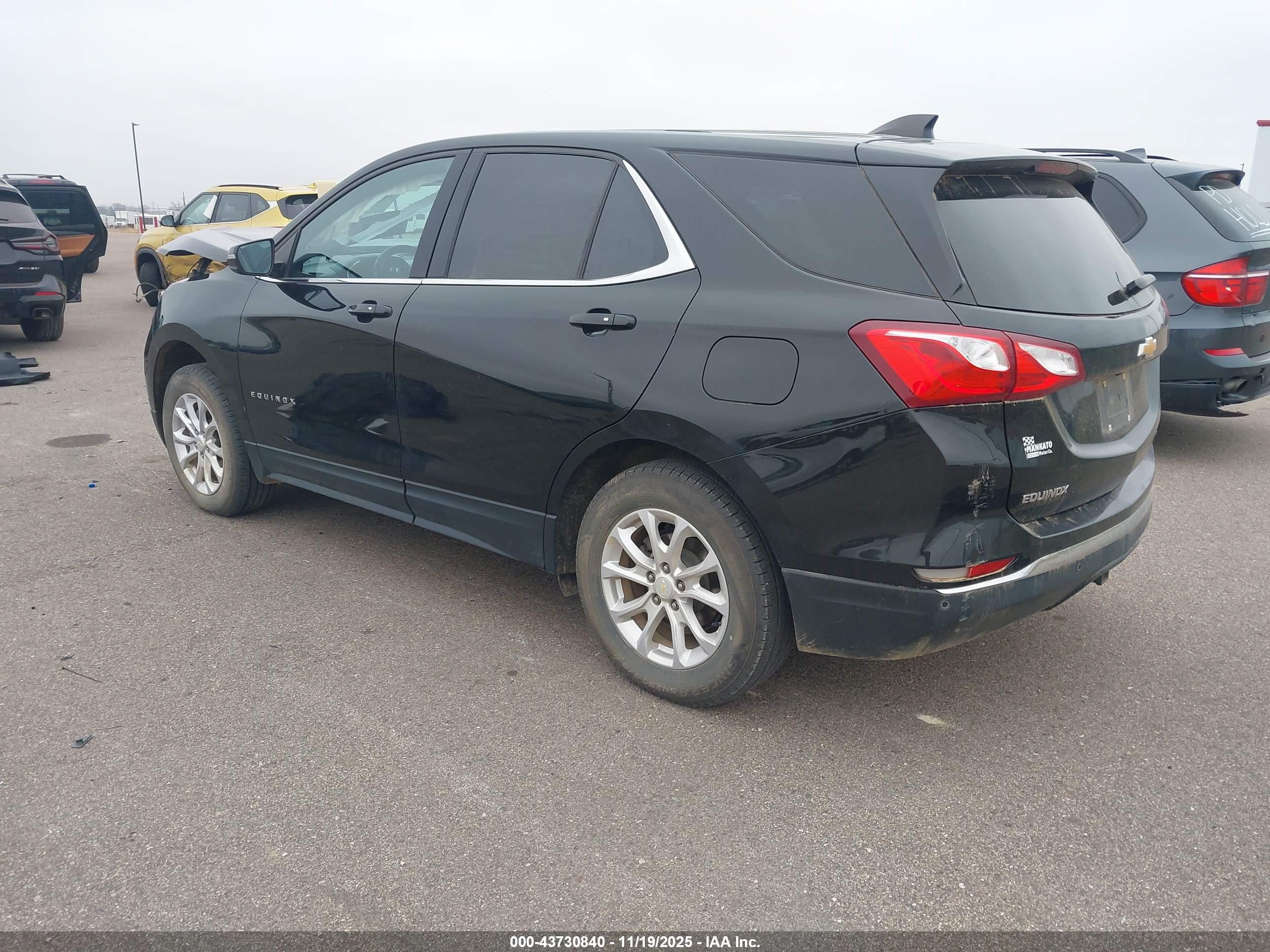 CHEVROLET EQUINOX image 3