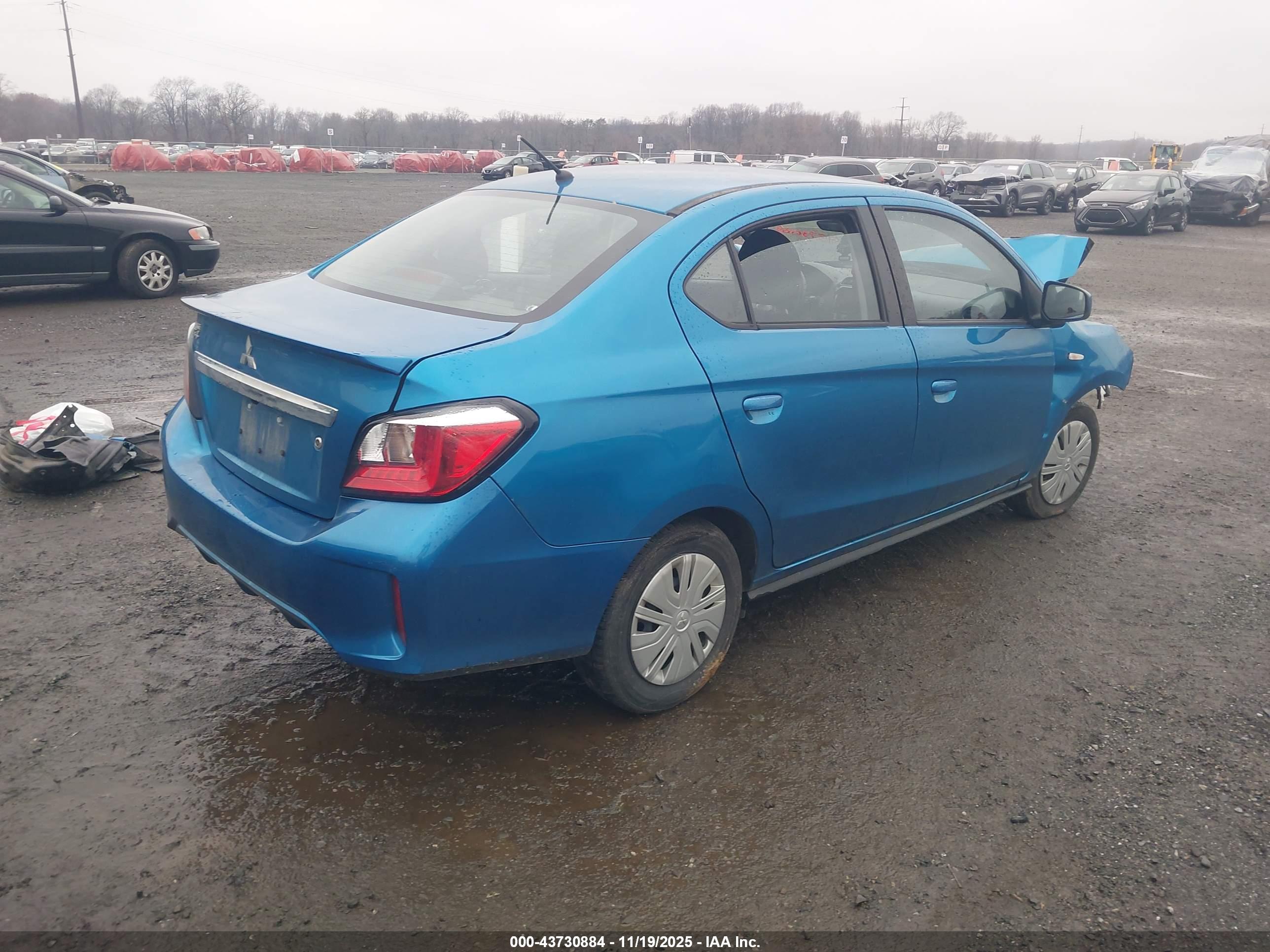 MITSUBISHI MIRAGE image 4