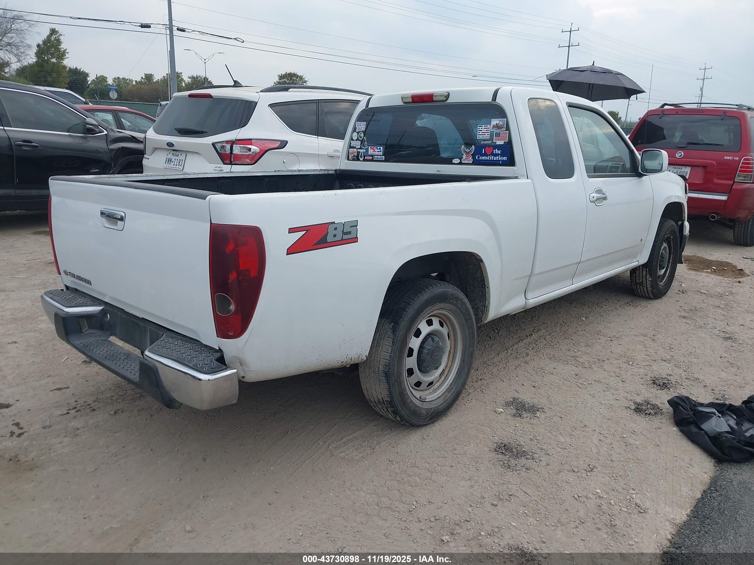 CHEVROLET COLORADO image 4