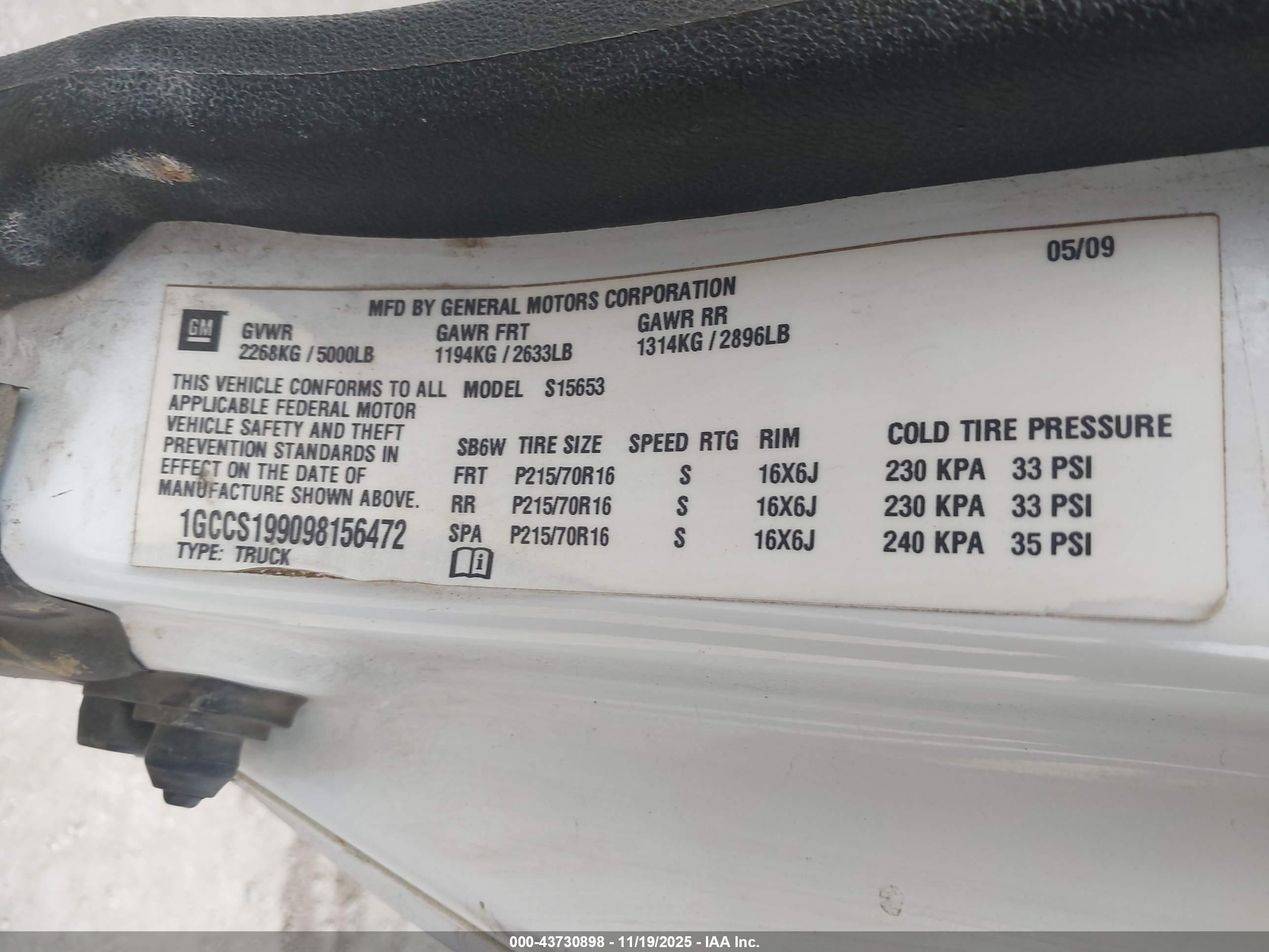 CHEVROLET COLORADO image 9