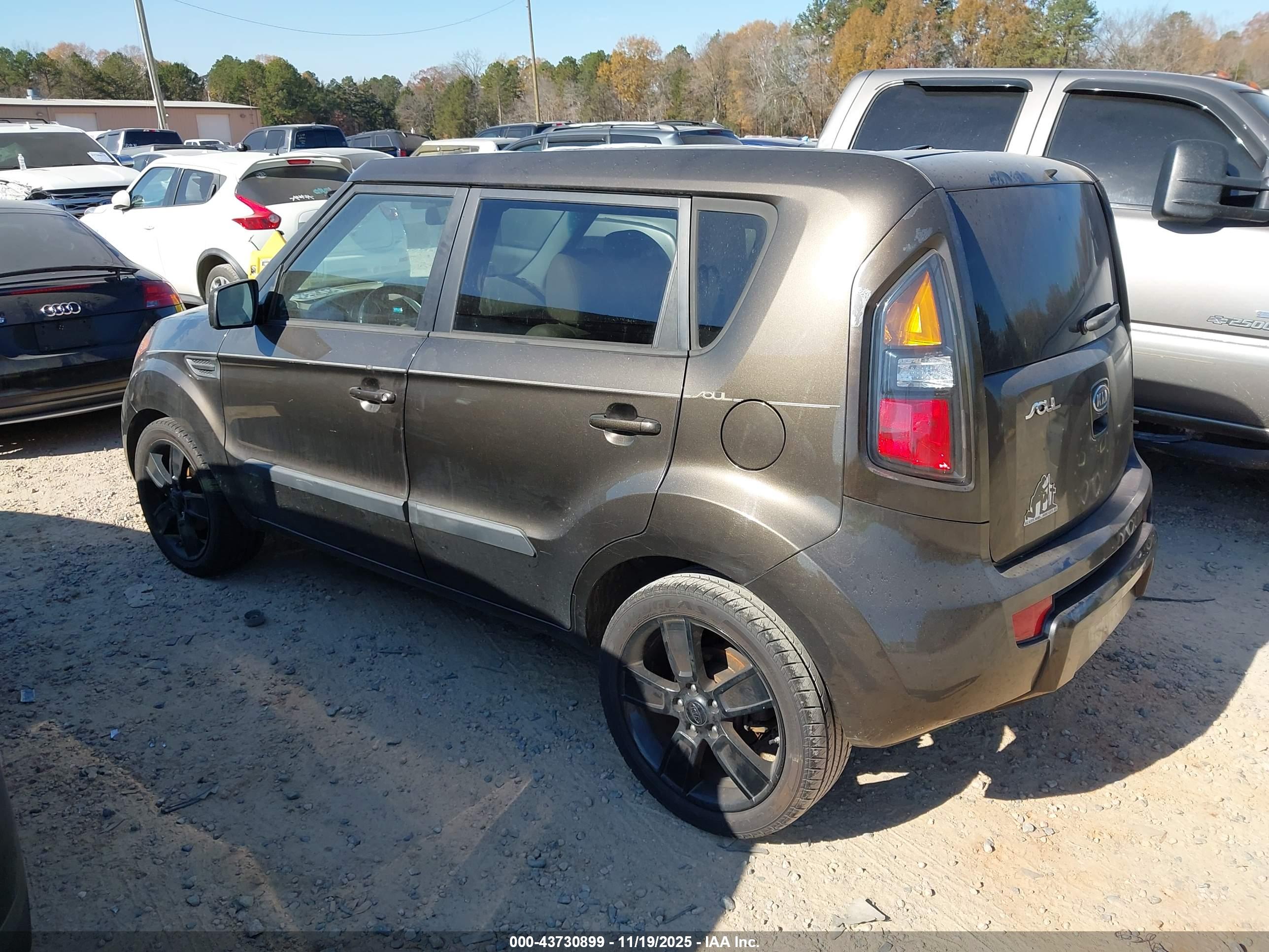 KIA SOUL image 3