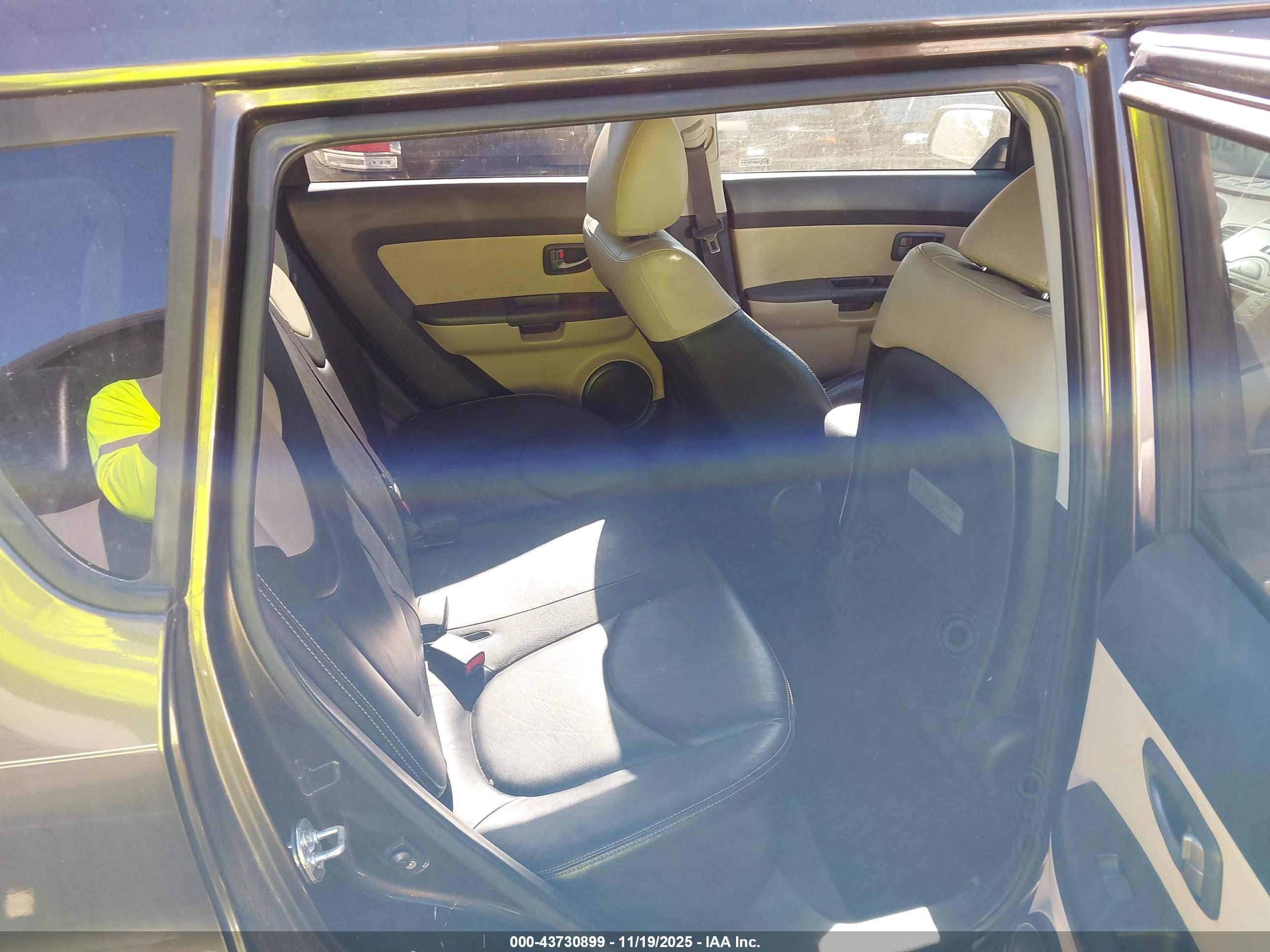 KIA SOUL image 8
