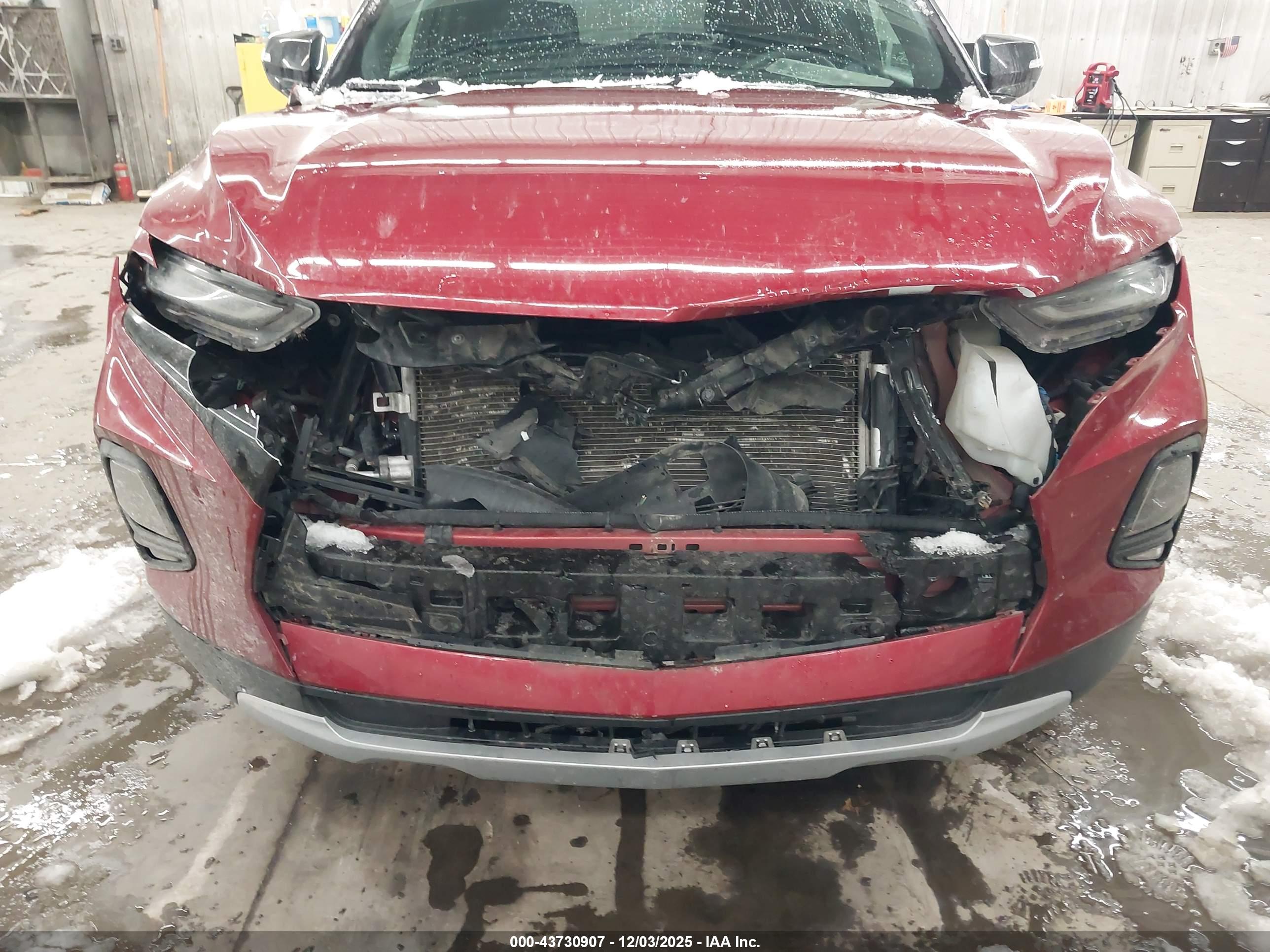 CHEVROLET BLAZER image 6