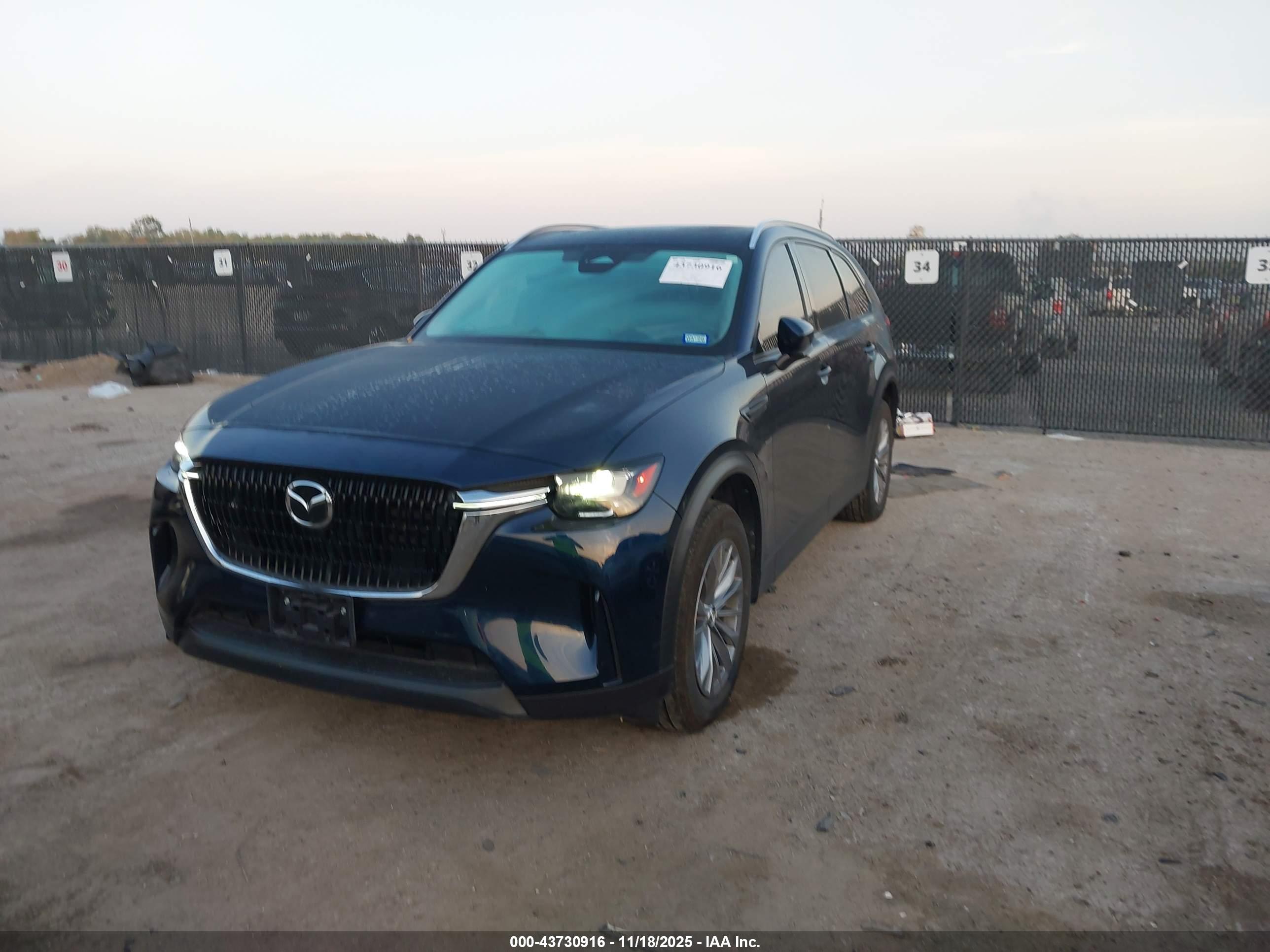 MAZDA CX-90 image 2