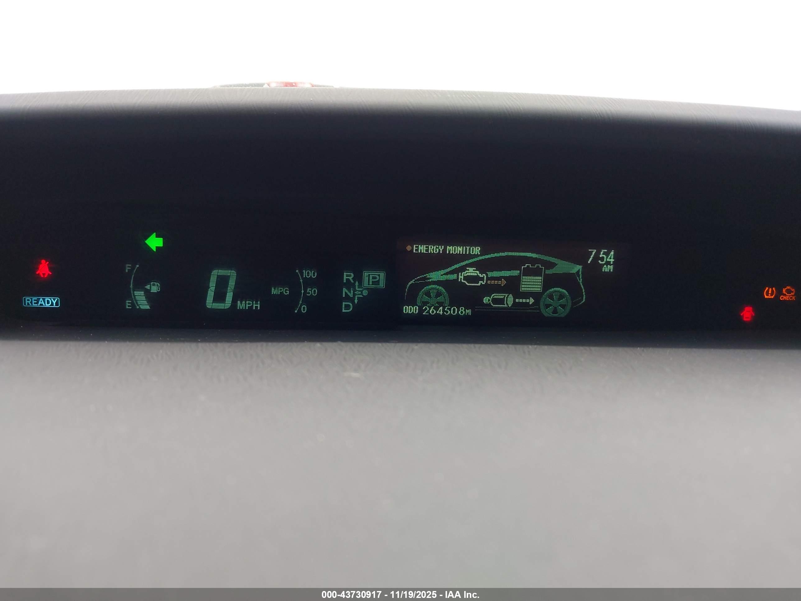 TOYOTA PRIUS image 7