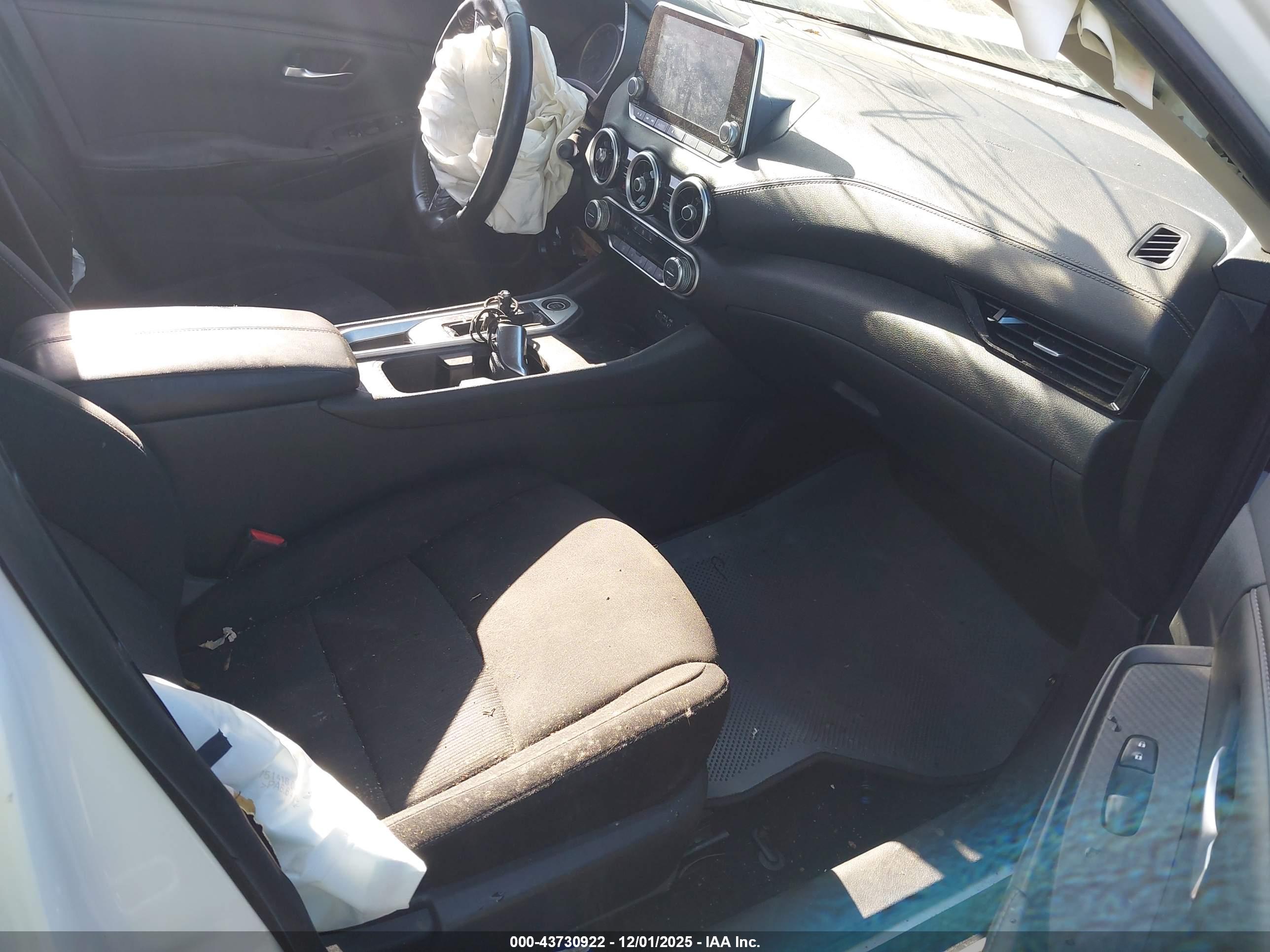 NISSAN SENTRA image 5