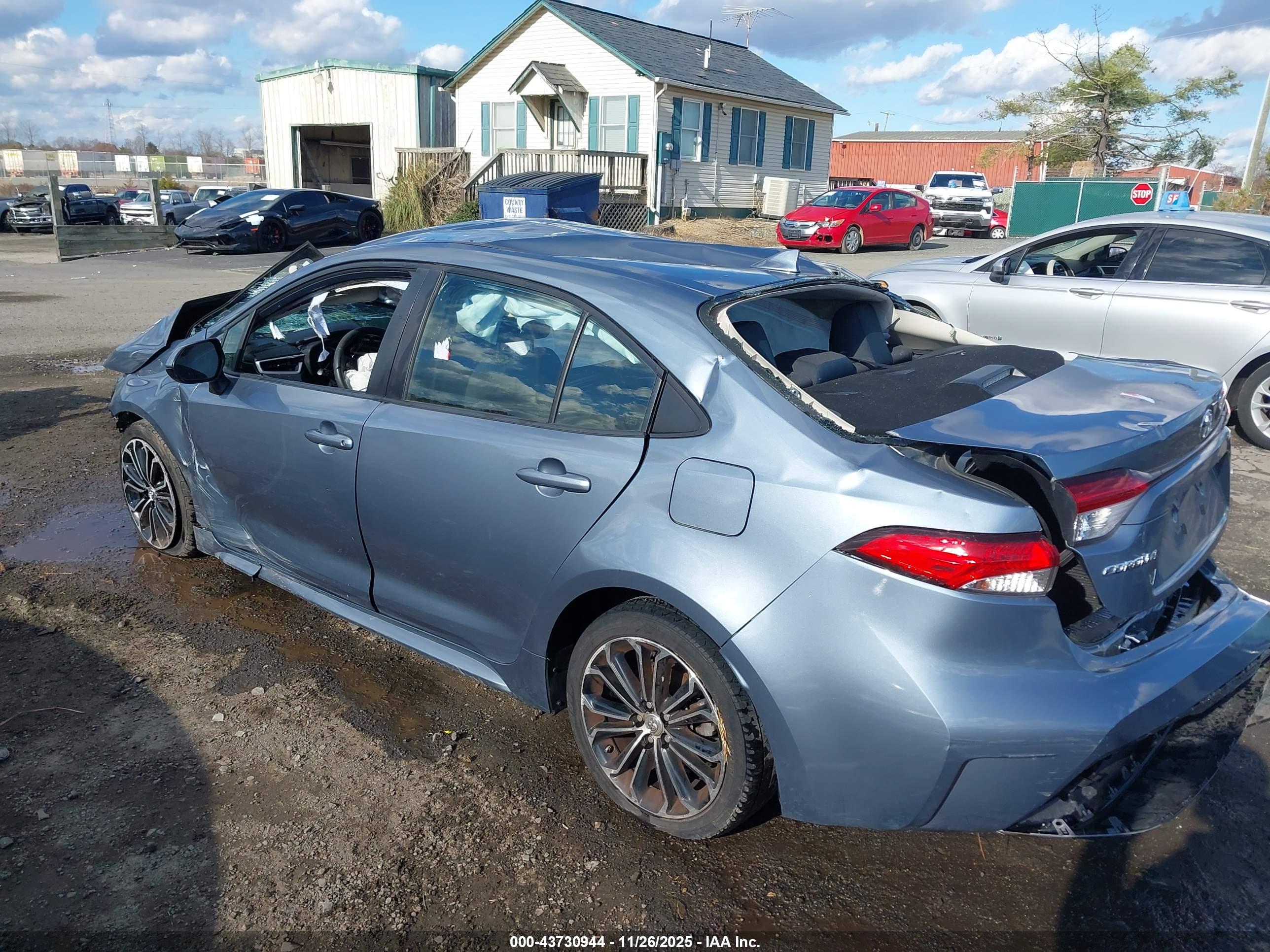 TOYOTA COROLLA image 3