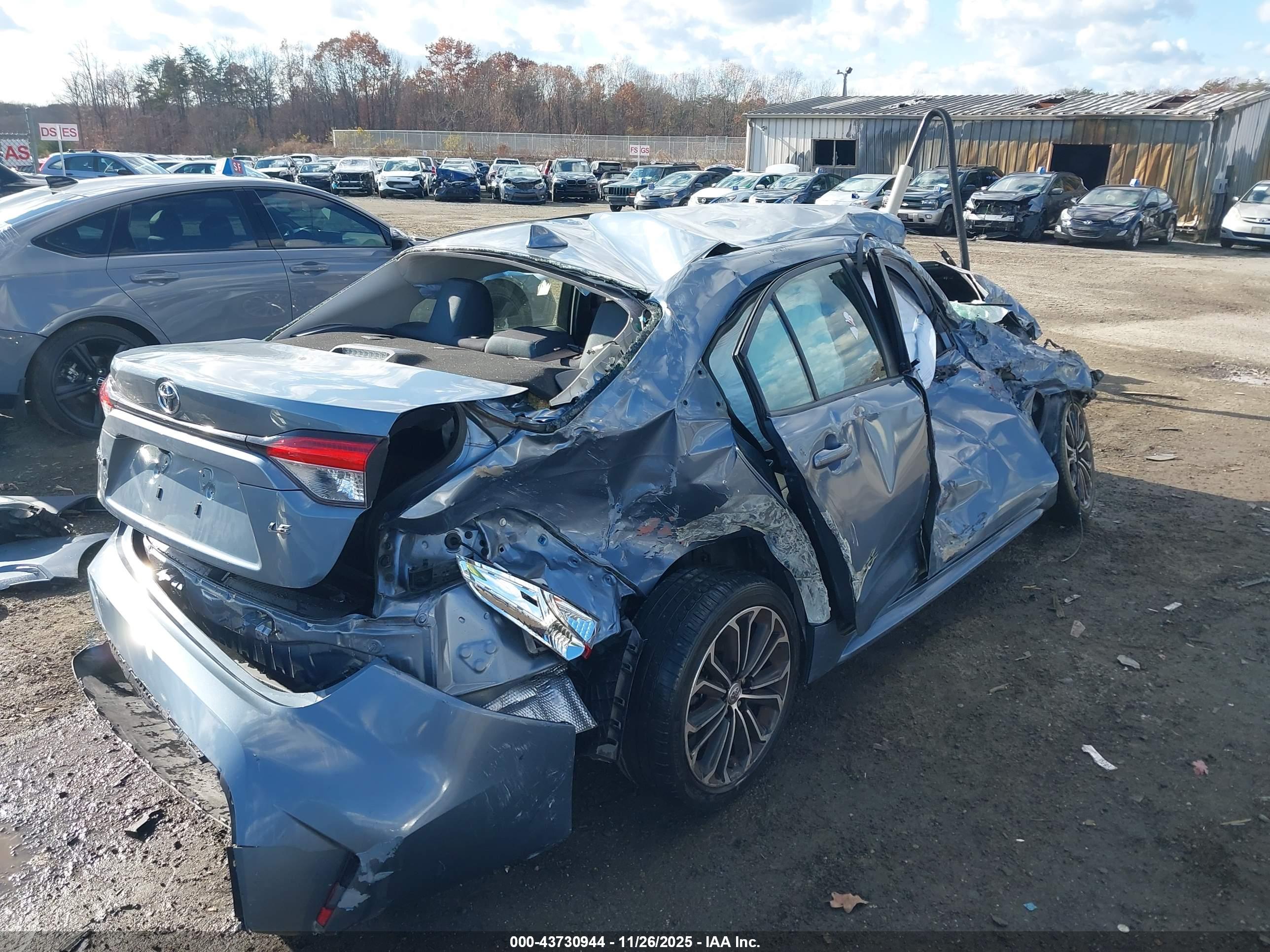 TOYOTA COROLLA image 4