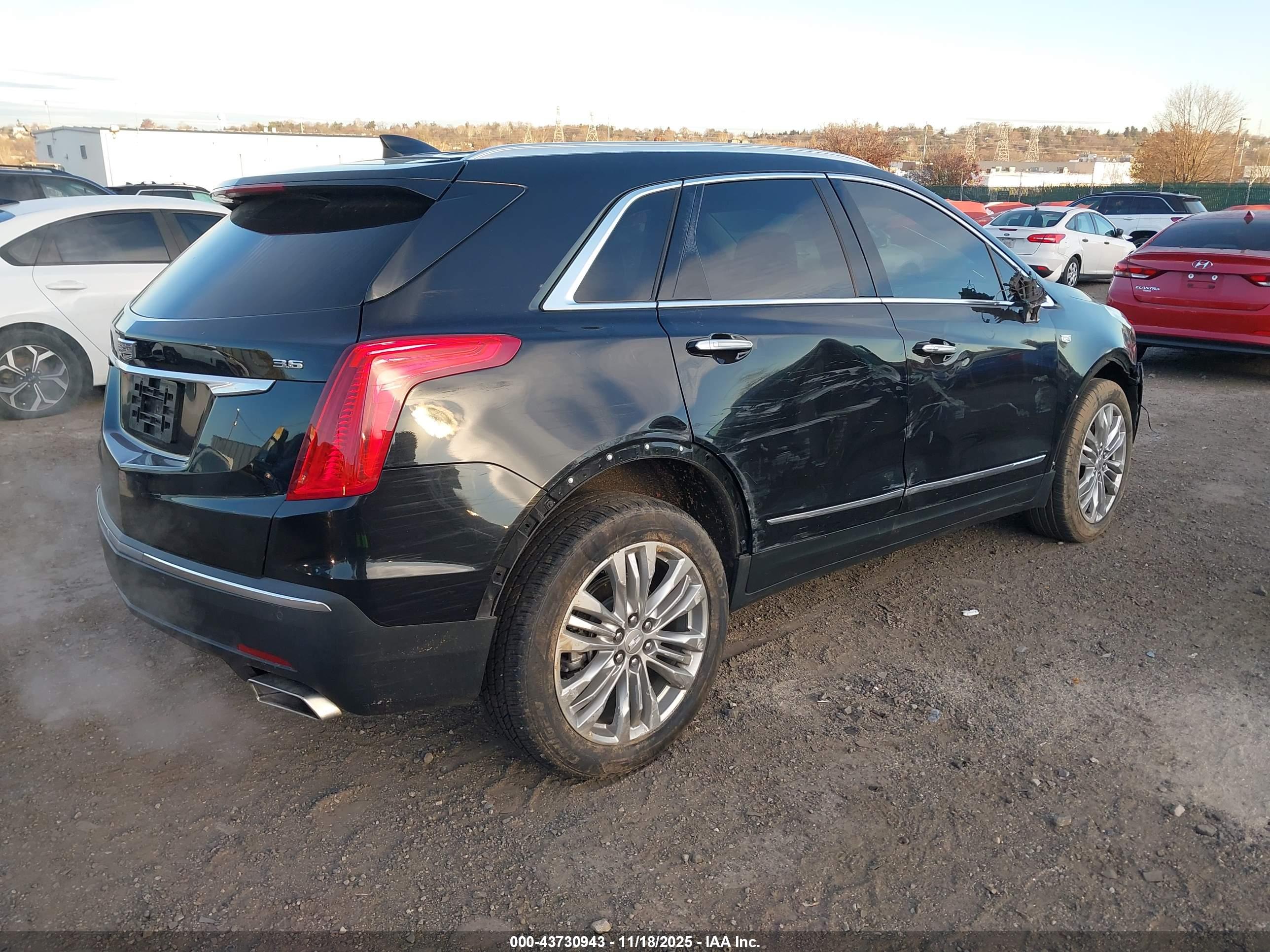 CADILLAC XT5 image 4