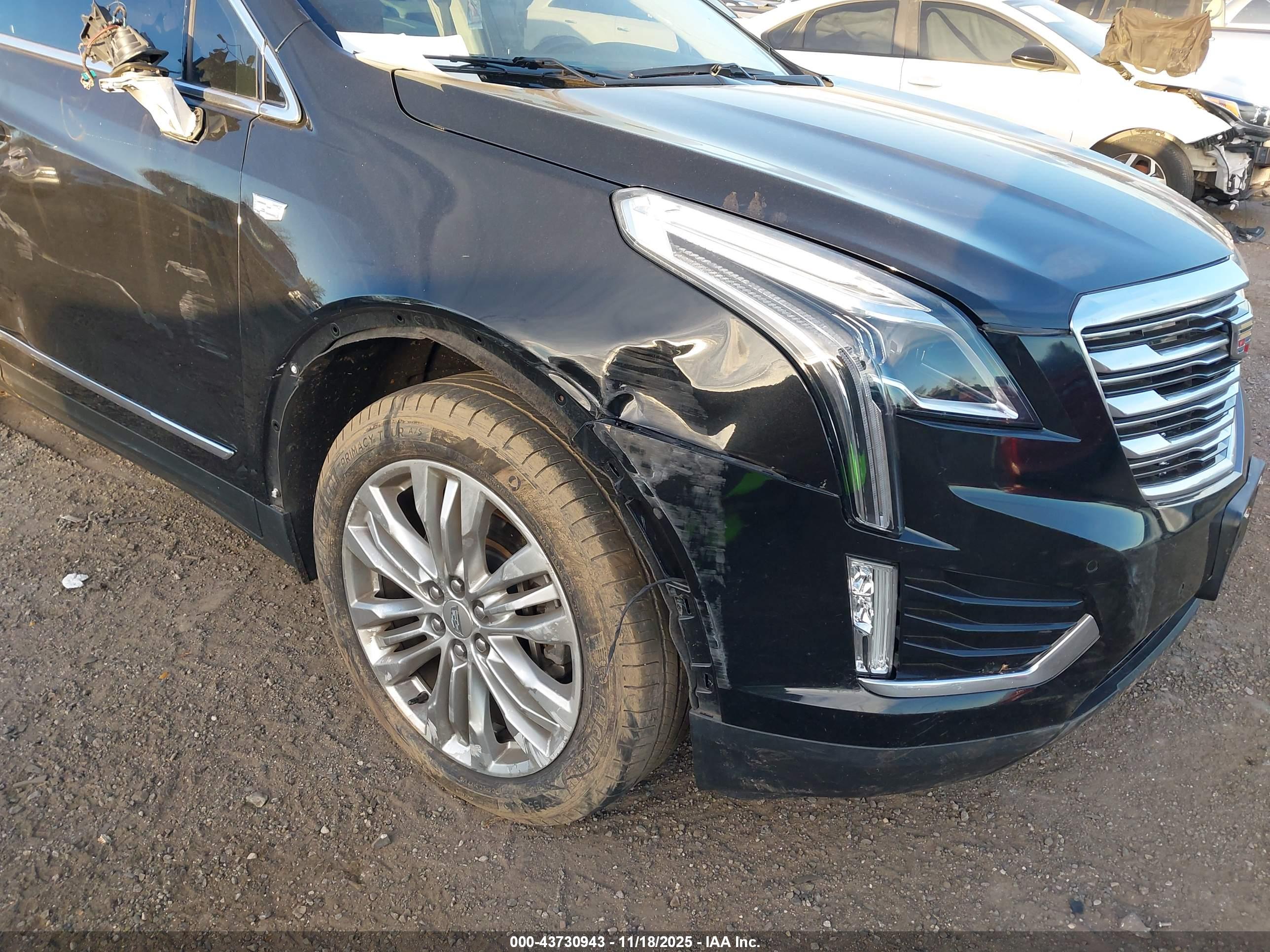 CADILLAC XT5 image 6