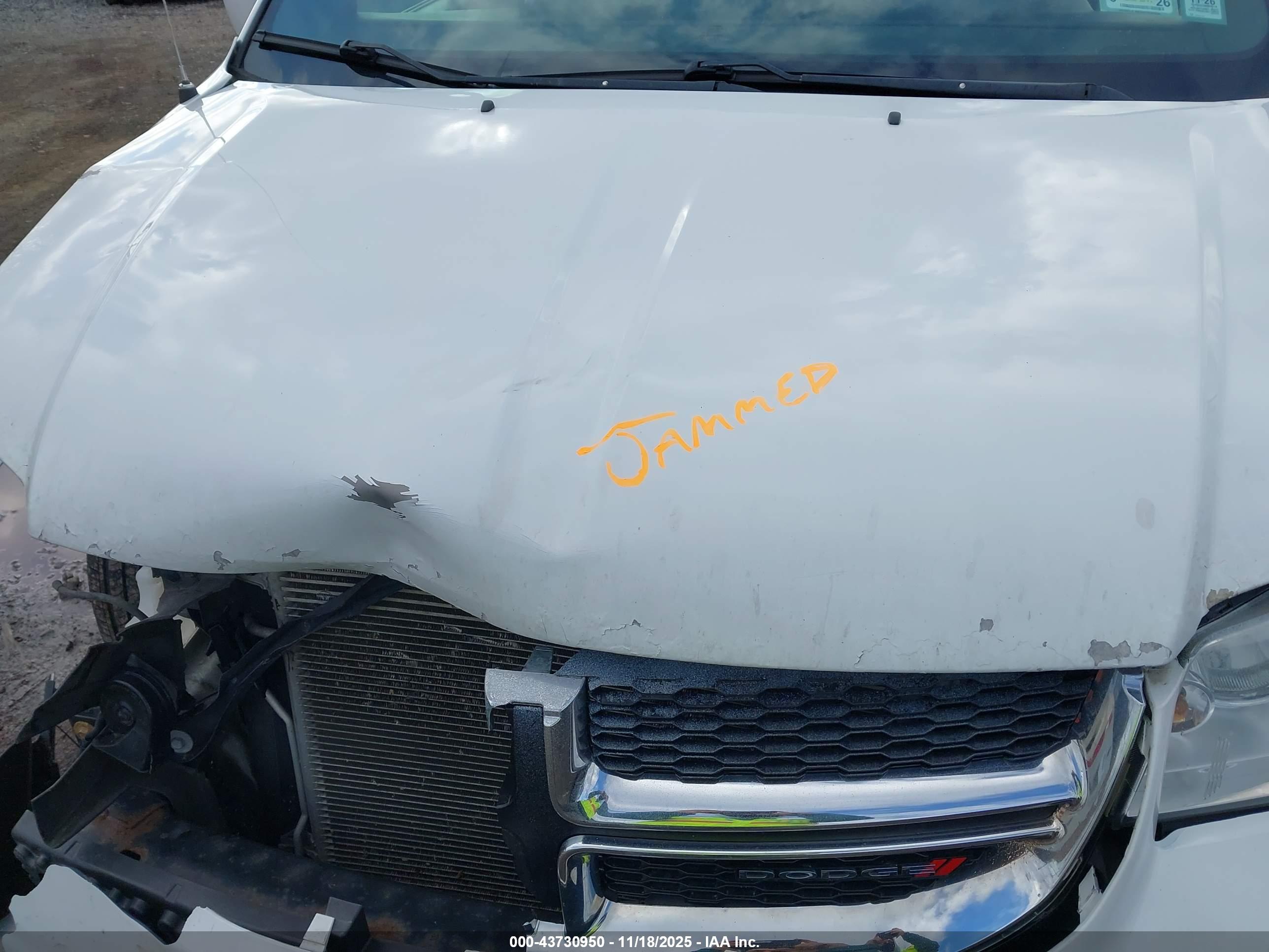 DODGE GRAND image 10