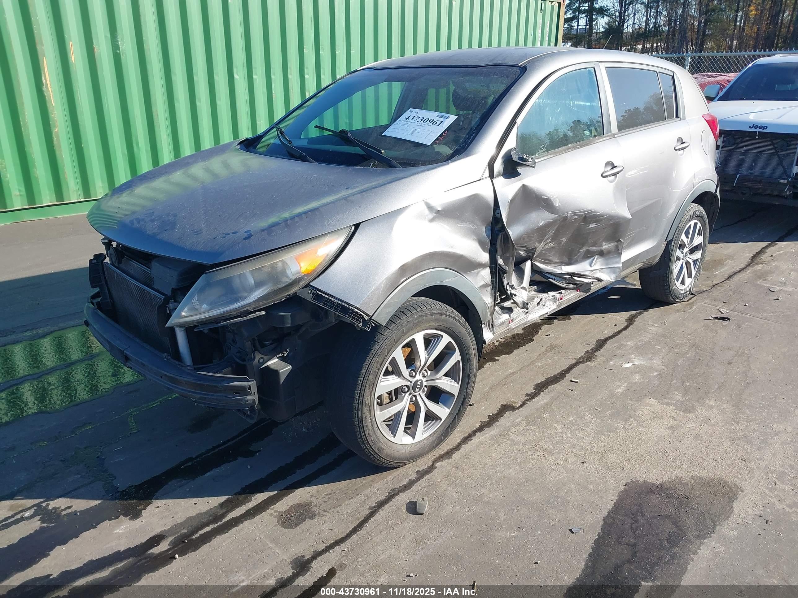 KIA SPORTAGE image 2