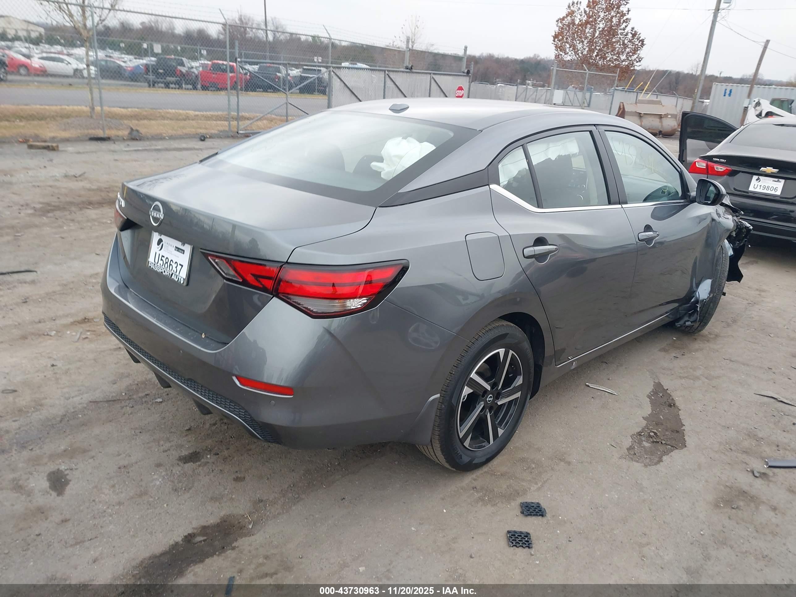 NISSAN SENTRA image 4