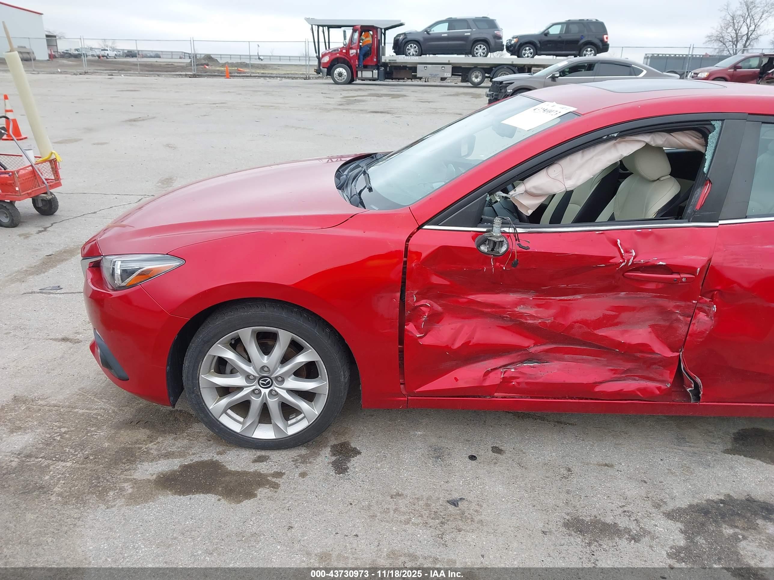 MAZDA MAZDA3 image 6