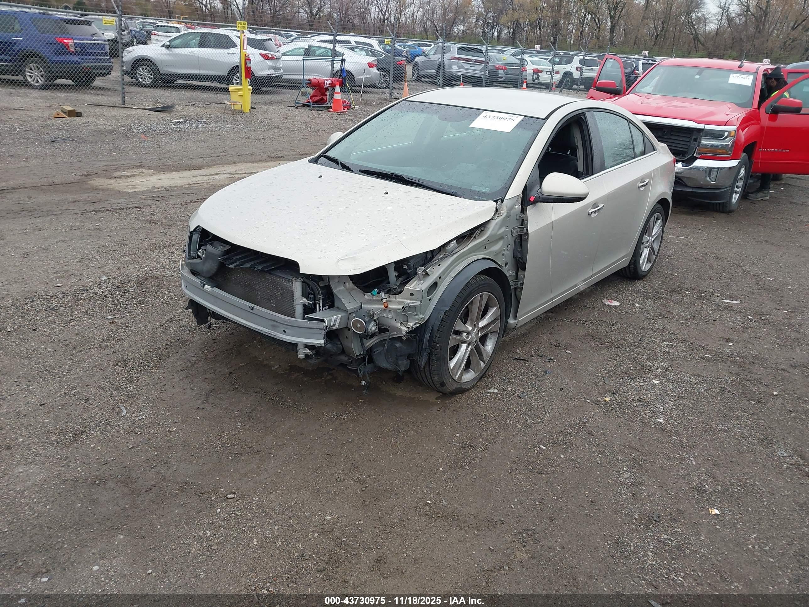 CHEVROLET CRUZE image 2