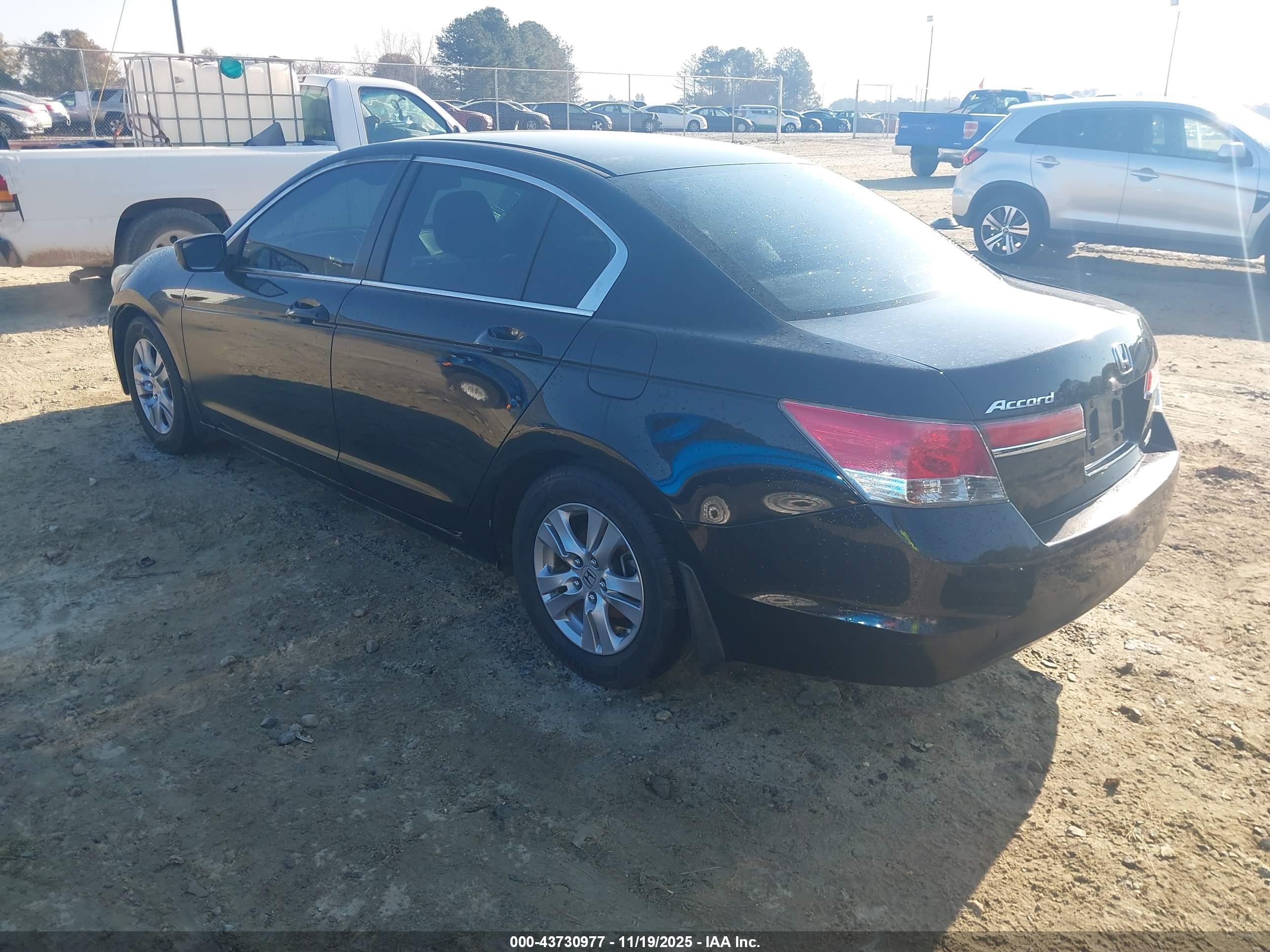 HONDA ACCORD image 3