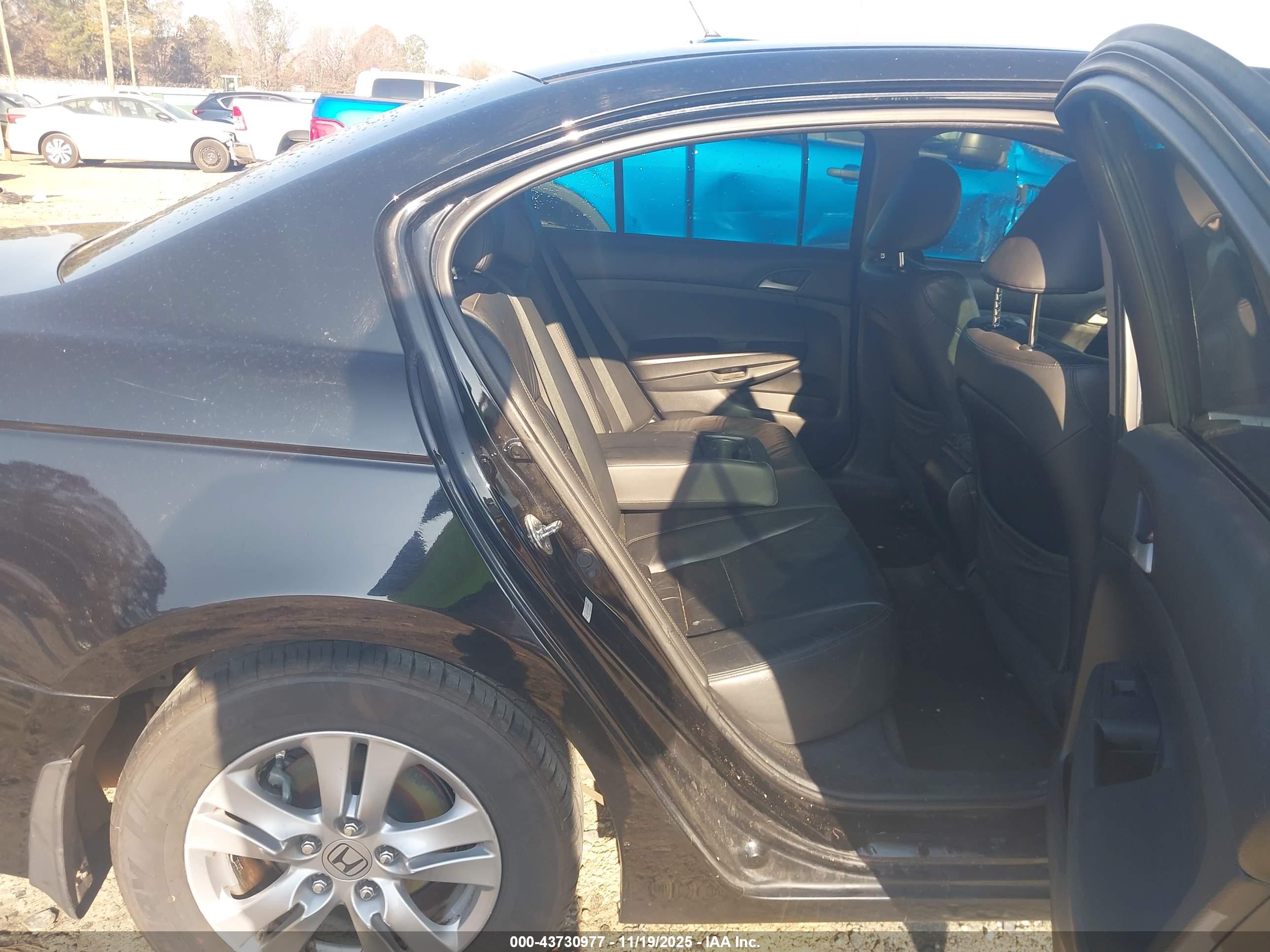 HONDA ACCORD image 8