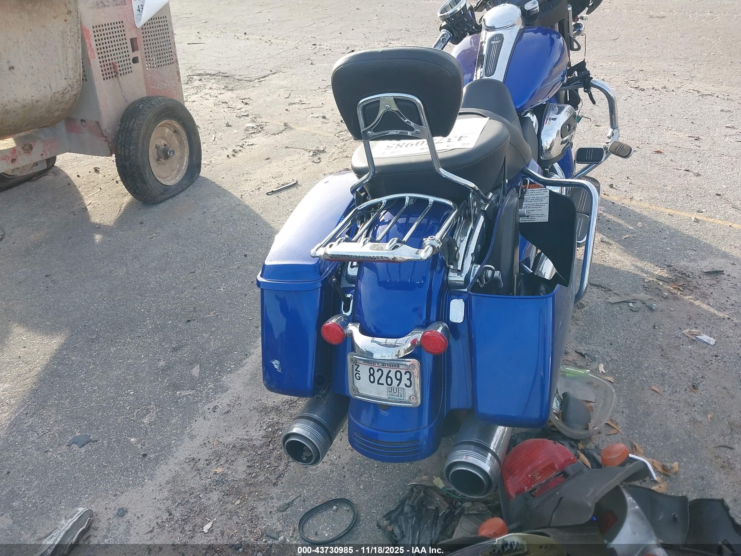 HARLEY-DAVIDSON FLHX image 6