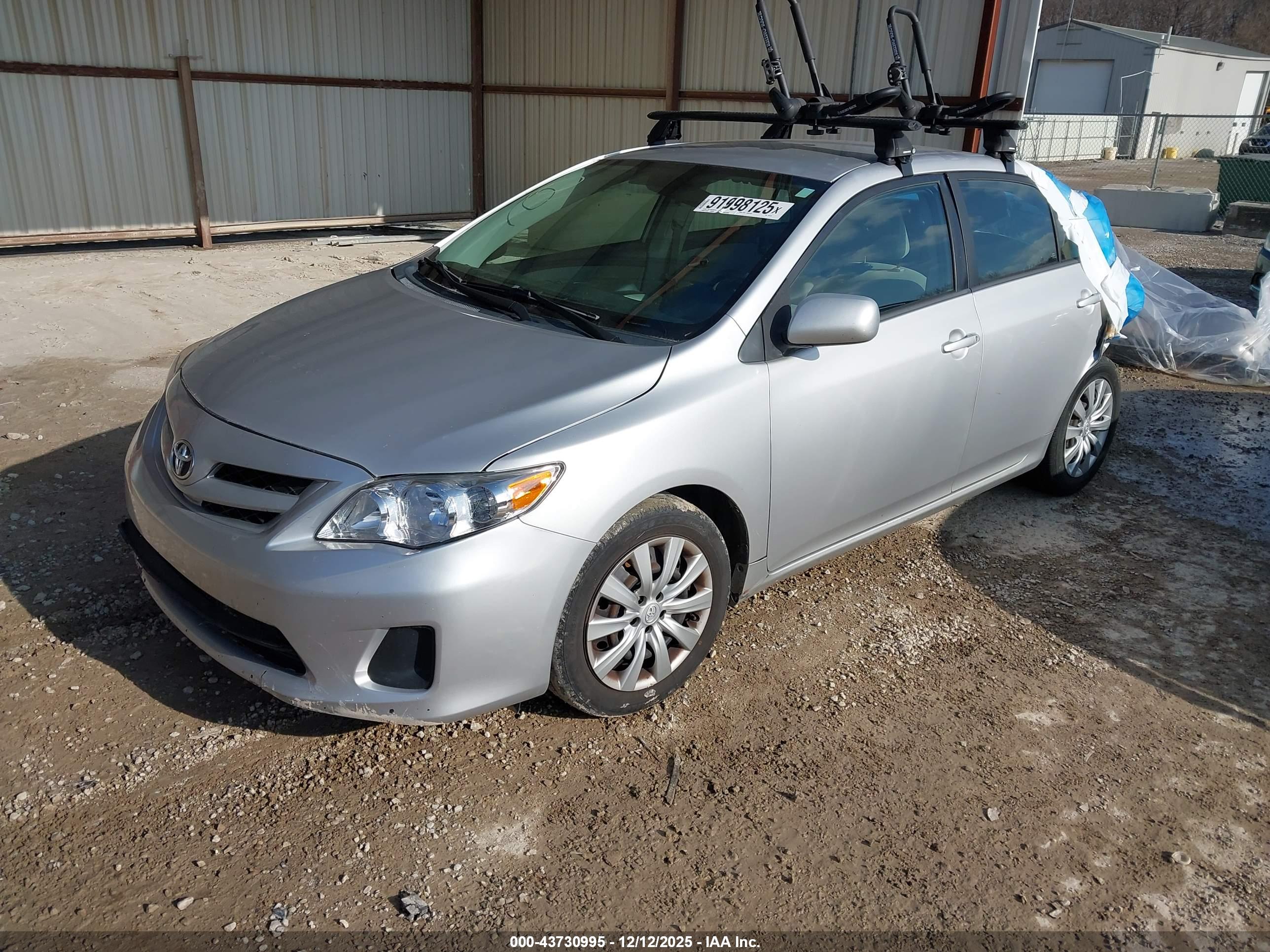 TOYOTA COROLLA image 2