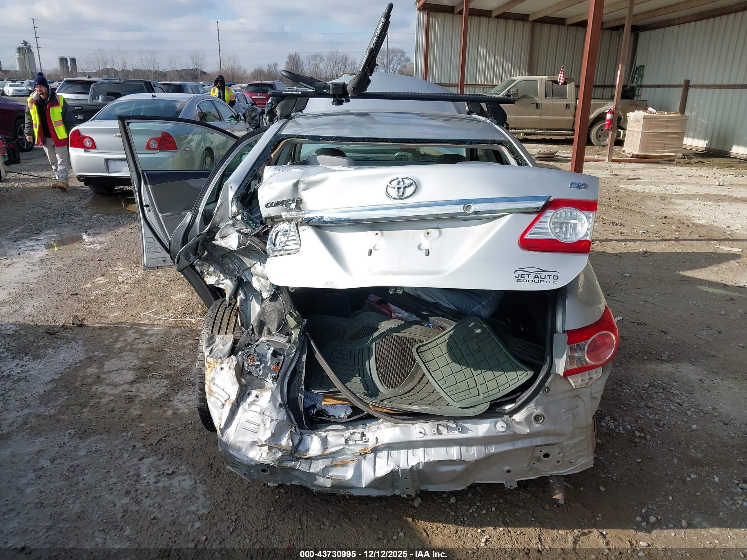 TOYOTA COROLLA image 6