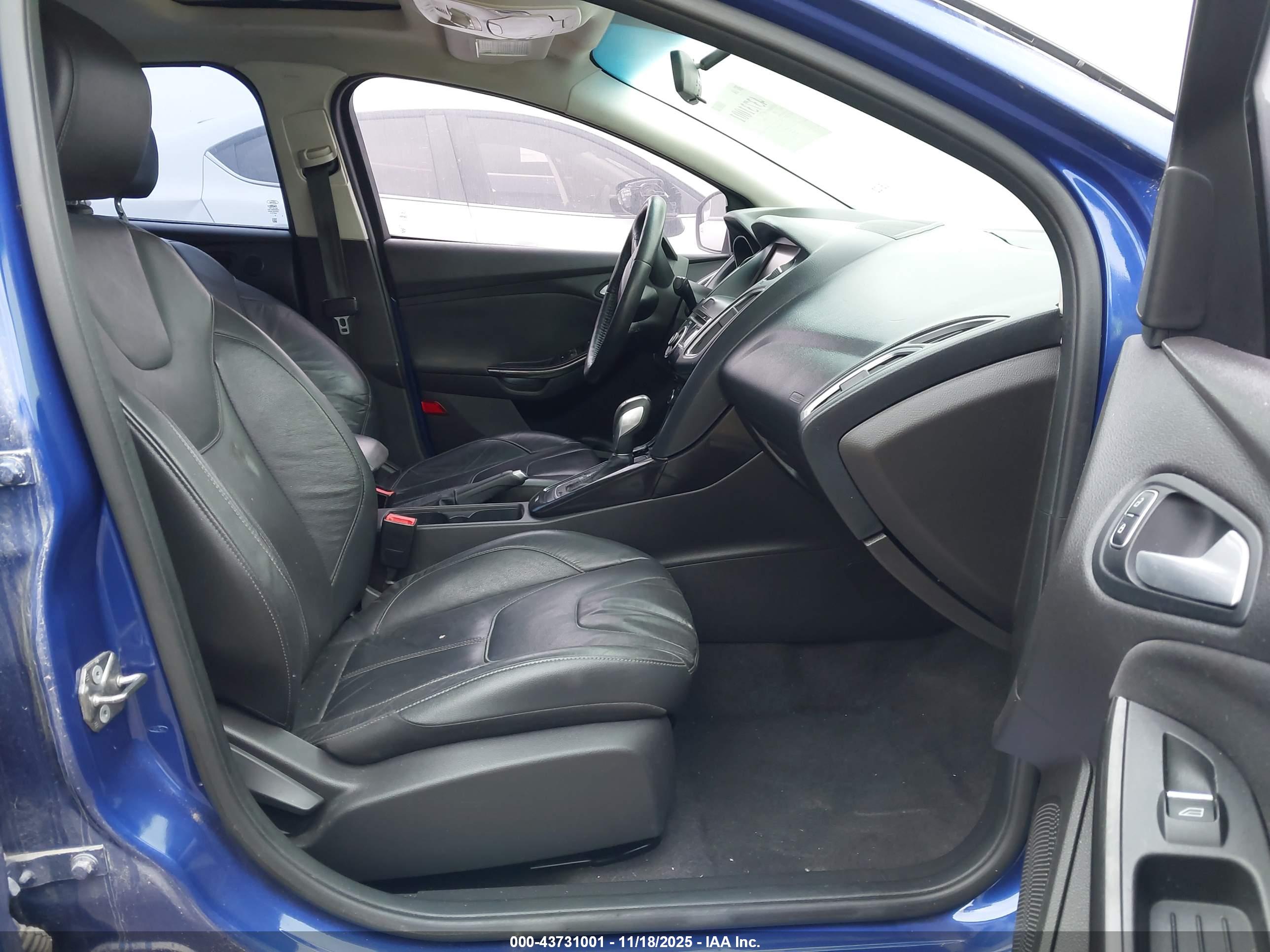 FORD FOCUS image 5