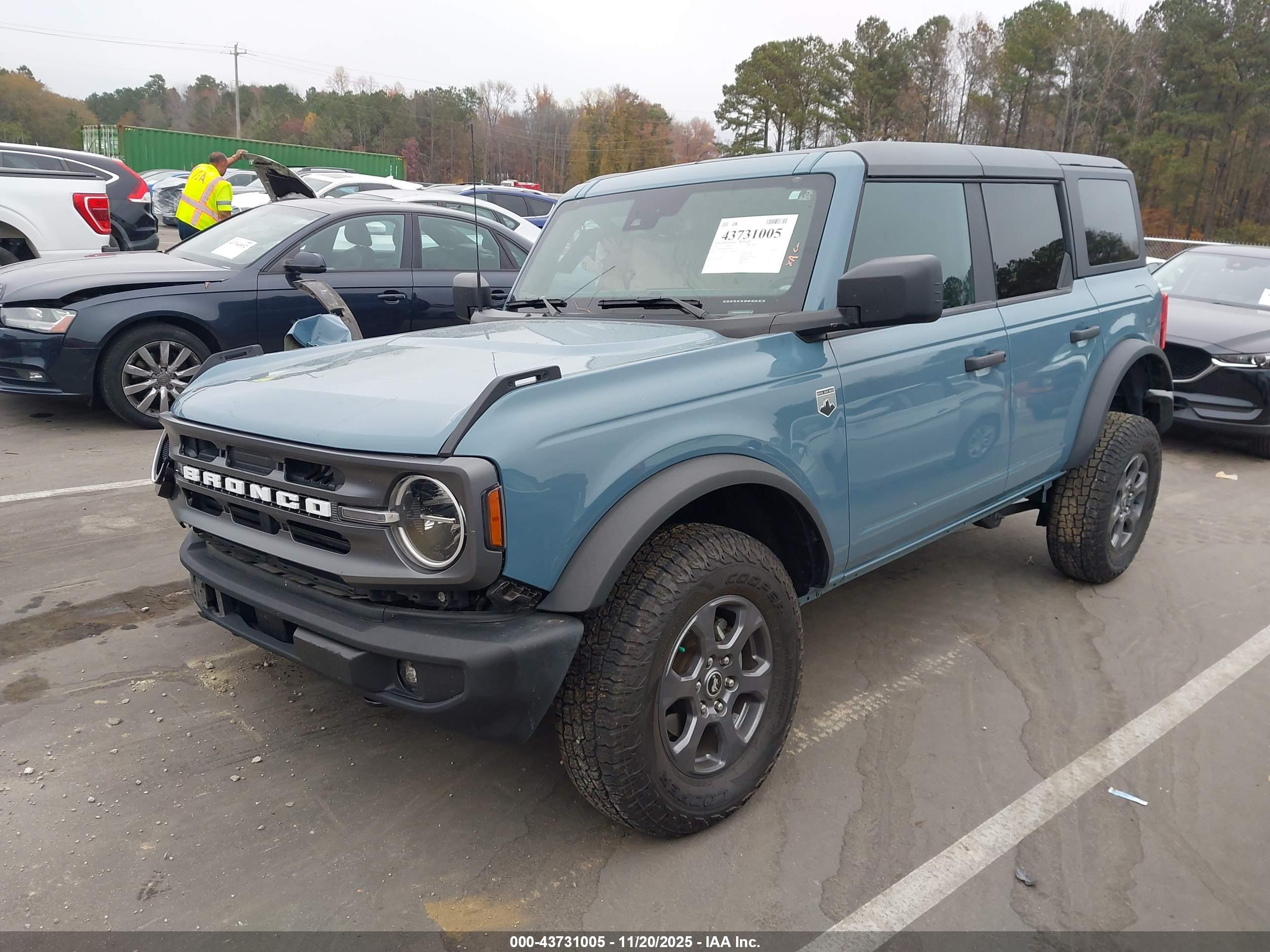 FORD BRONCO image 2