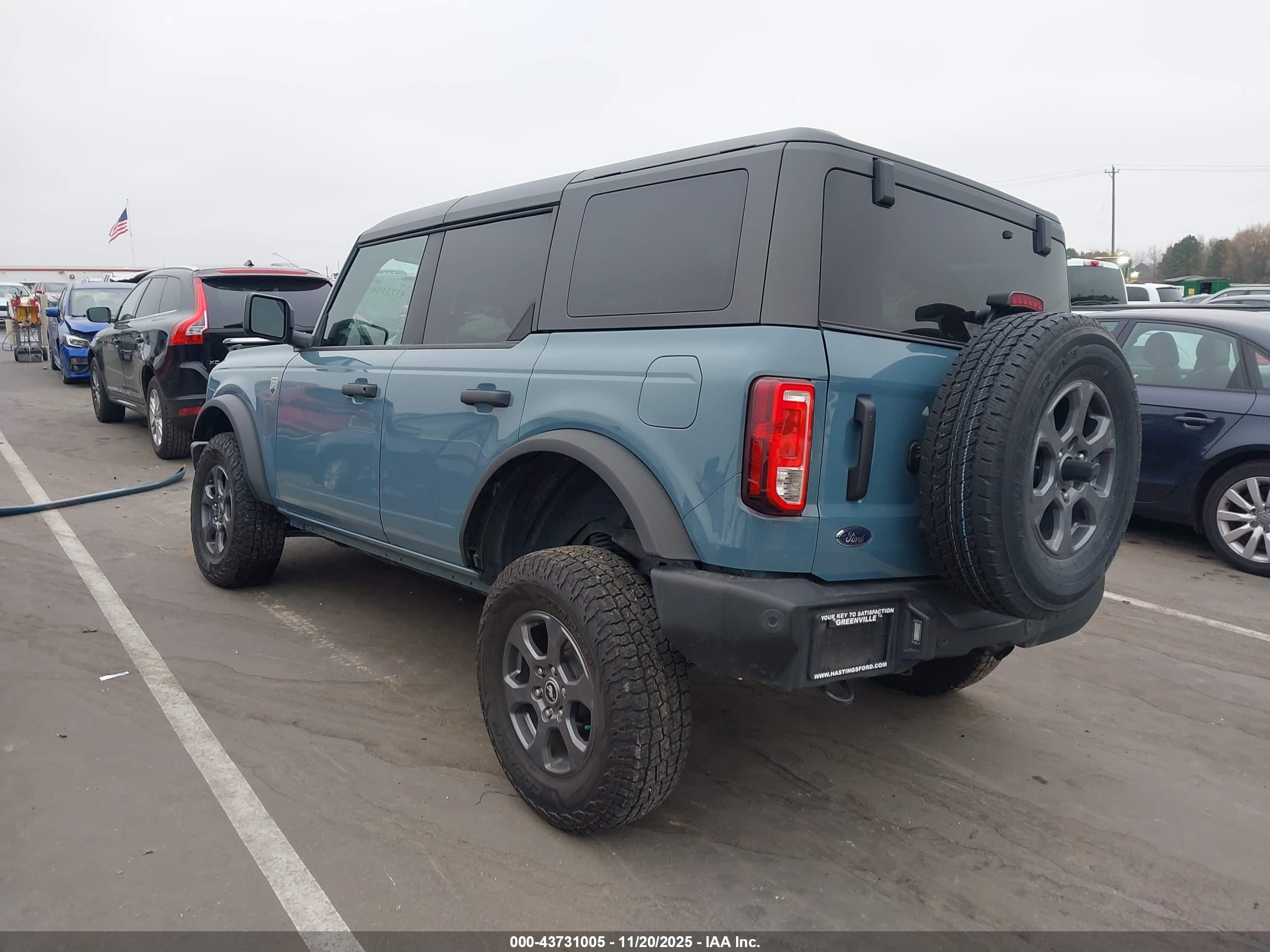 FORD BRONCO image 3