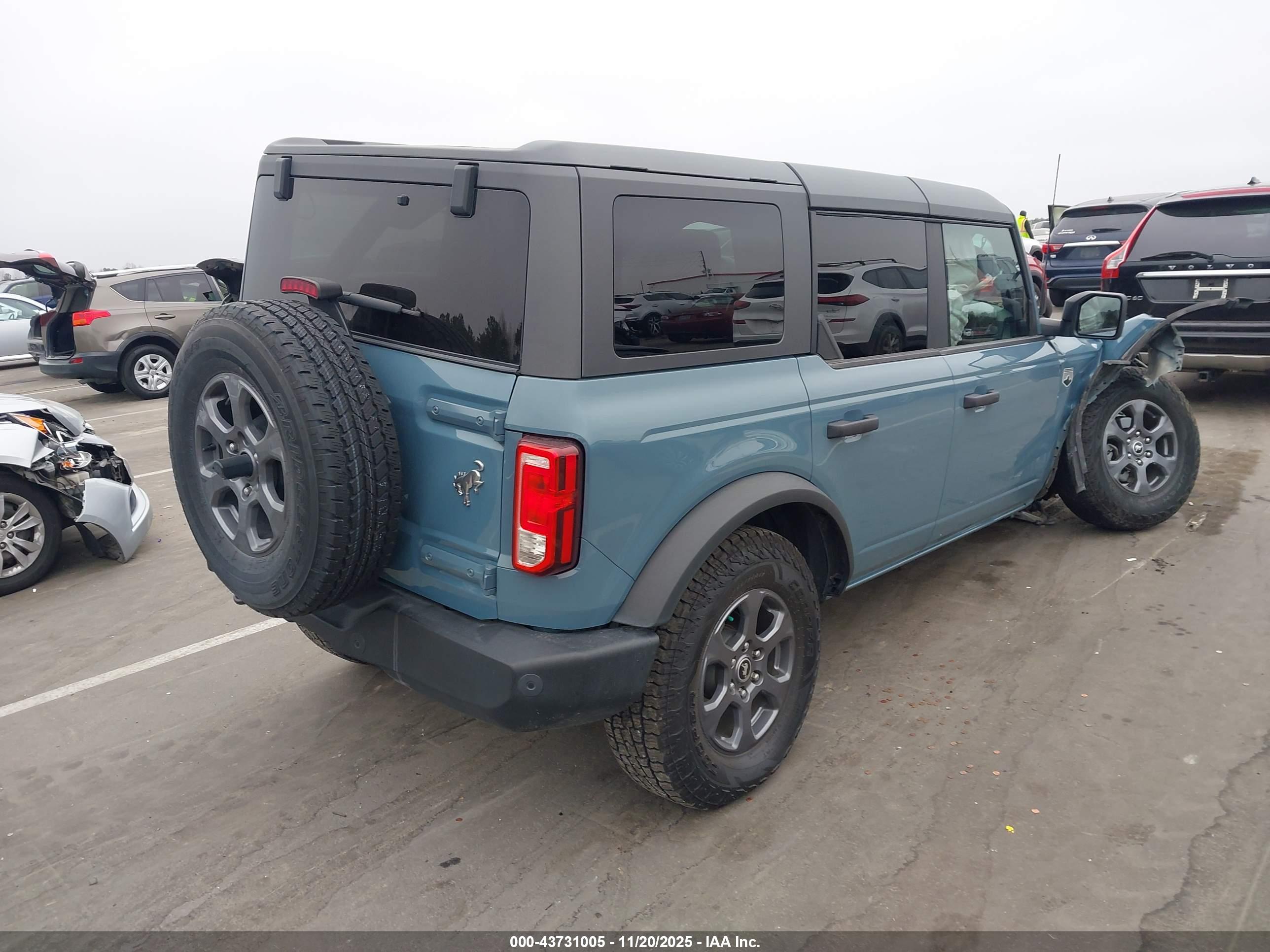FORD BRONCO image 4
