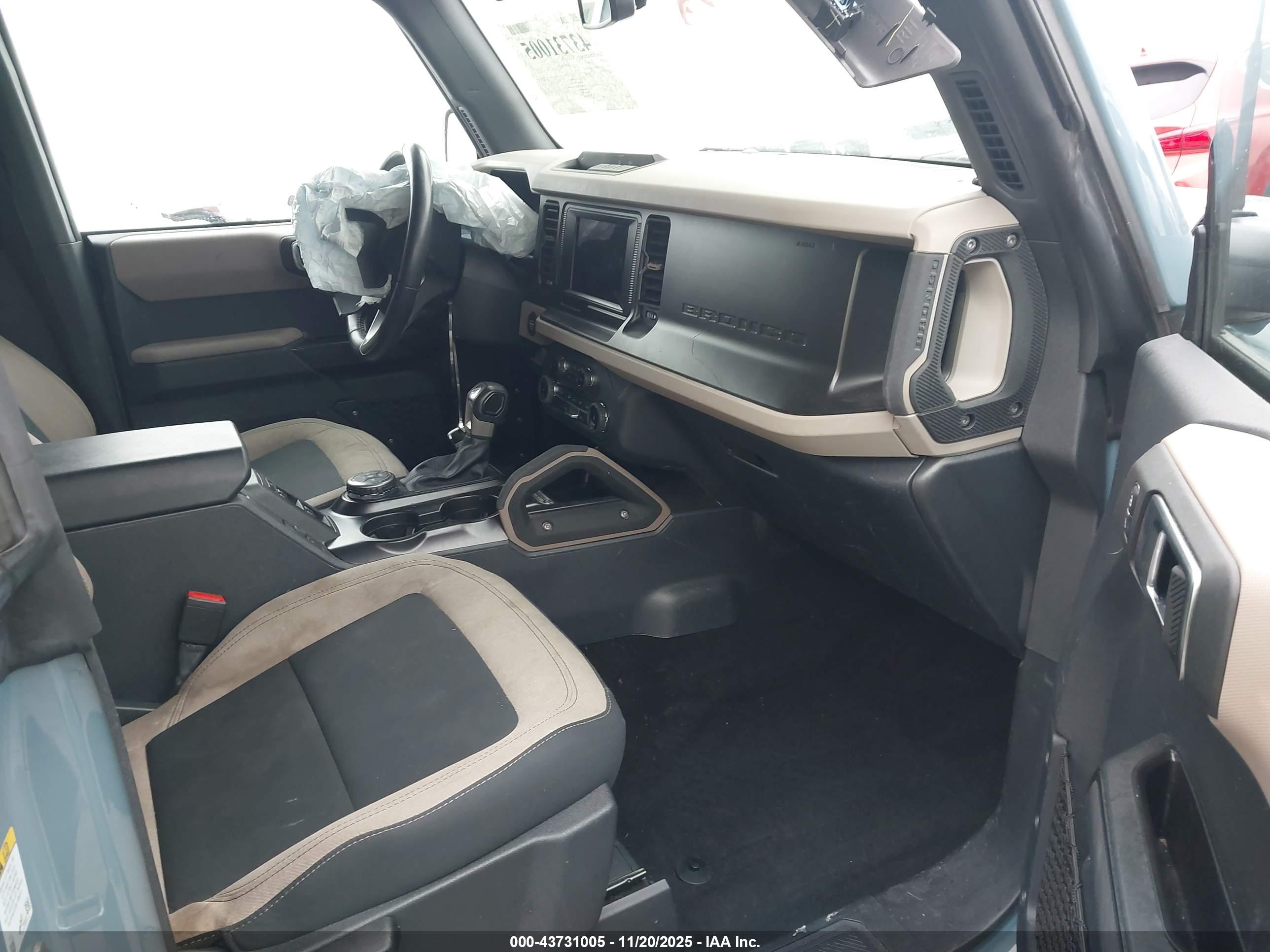 FORD BRONCO image 5