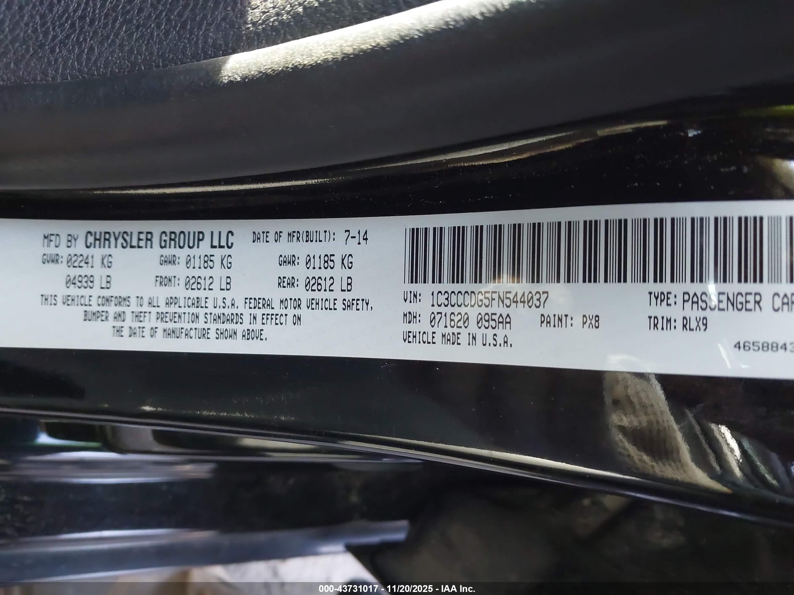 CHRYSLER 200 image 9