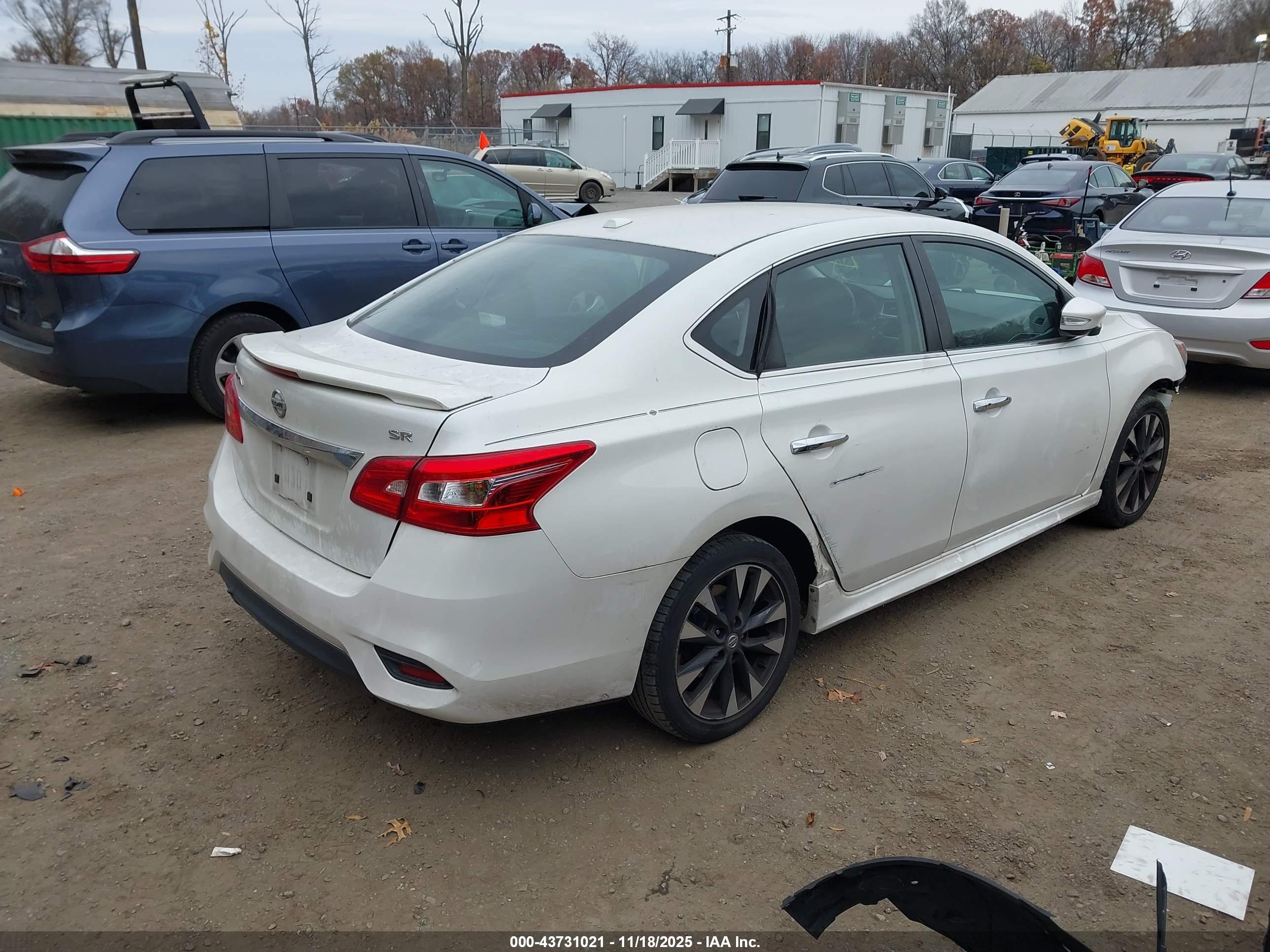 NISSAN SENTRA image 4